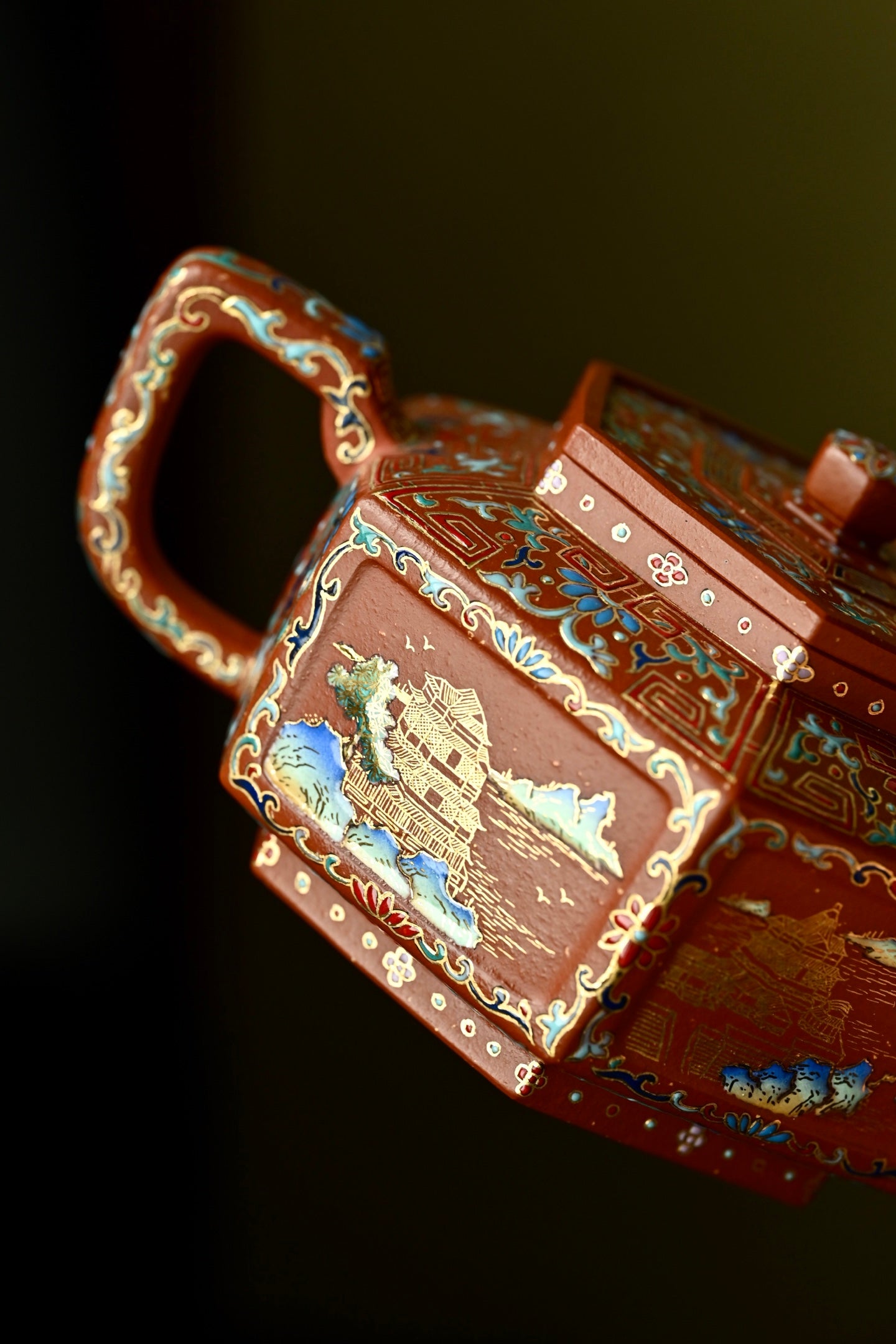 六合宫灯·全手工 /多届全手工大赛二等奖大拍陶手吴涛作品  /容量320cc/家藏朱泥珐琅彩