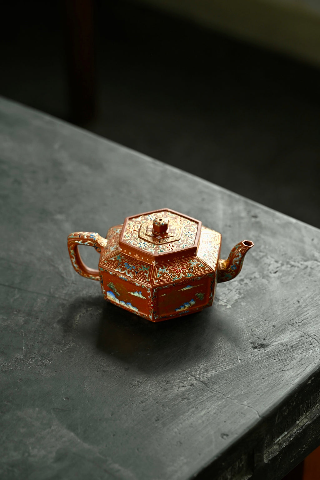 六合宫灯·全手工 /多届全手工大赛二等奖大拍陶手吴涛作品  /容量320cc/家藏朱泥珐琅彩