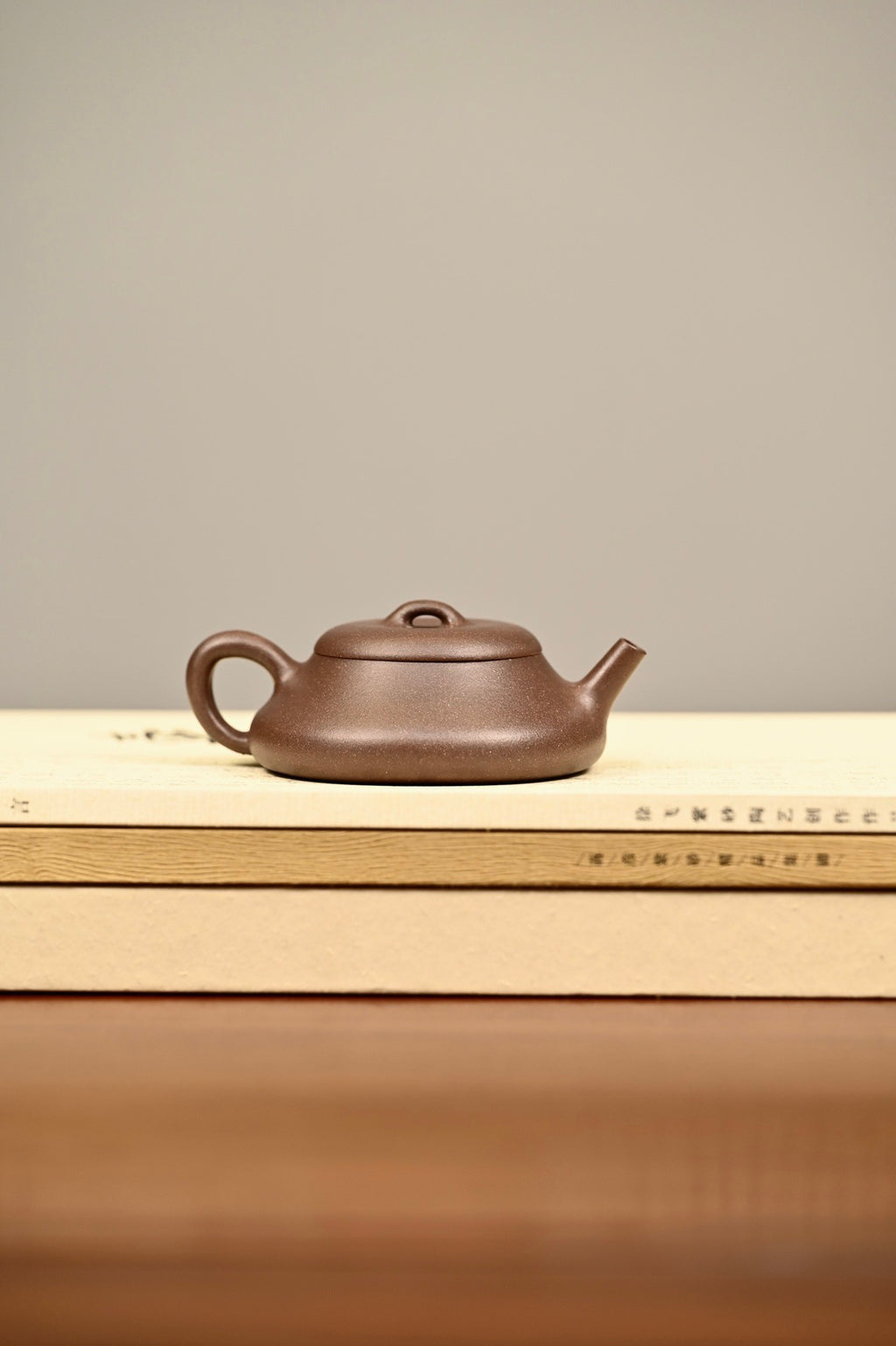 合瓢·全手工容量120cc/原矿青段 “合瓢”取石瓢之形体，构思精巧，大开大合