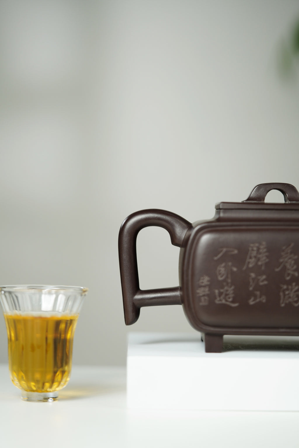 范大生嫡脉｜范秀芳制 范伟群装饰｜双省大师联诀紫砂臻品《锦绣四方壶》——原矿优质紫泥·450cc