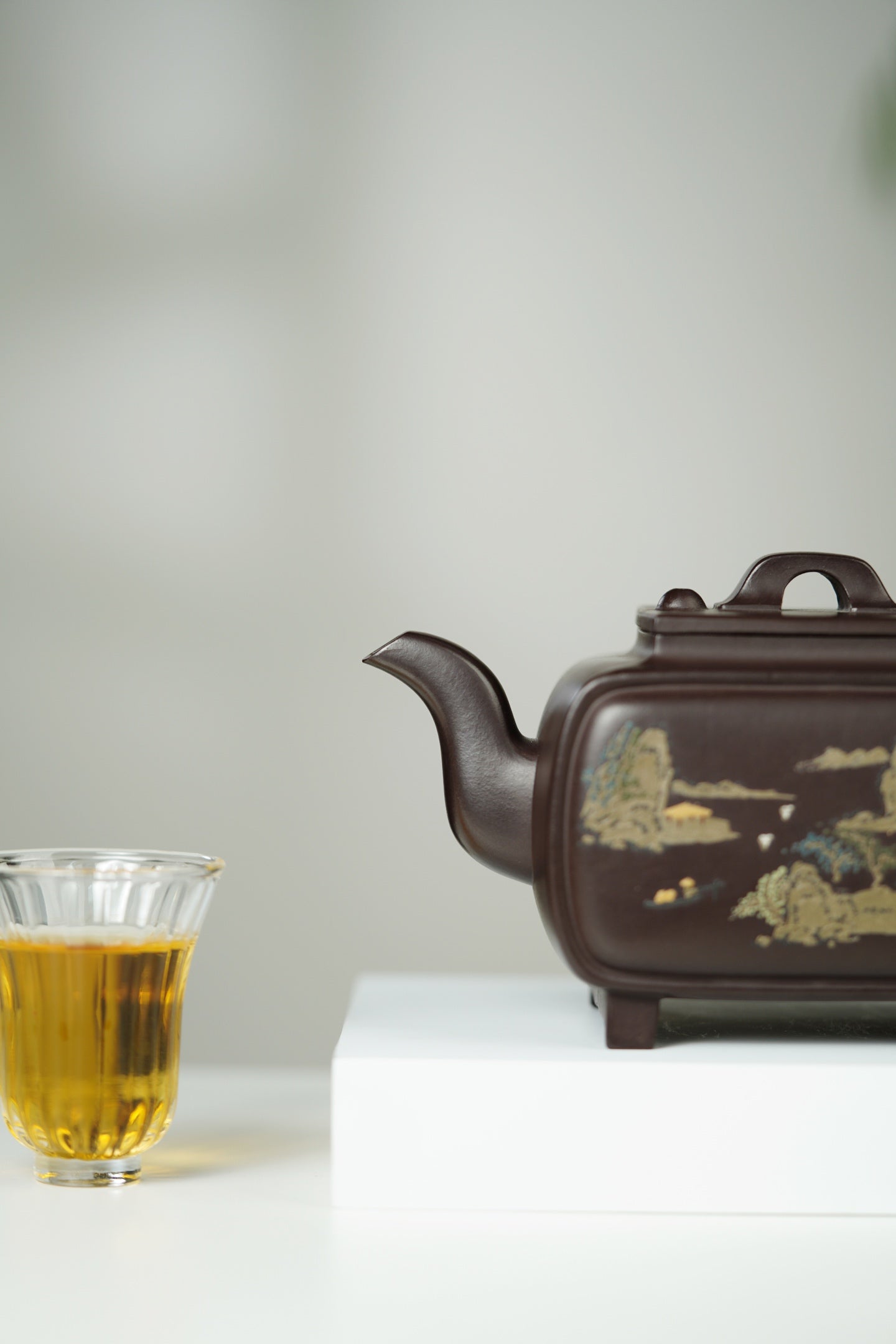 范大生嫡脉｜范秀芳制 范伟群装饰｜双省大师联诀紫砂臻品《锦绣四方壶》——原矿优质紫泥·450cc