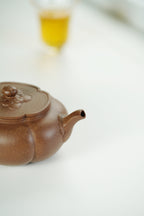 大生壶第四代嫡传·省大师范秀芳臻品《海棠如意壶》——原矿优质老段泥·230cc ——江苏省陶瓷艺术大师·范秀芳 制