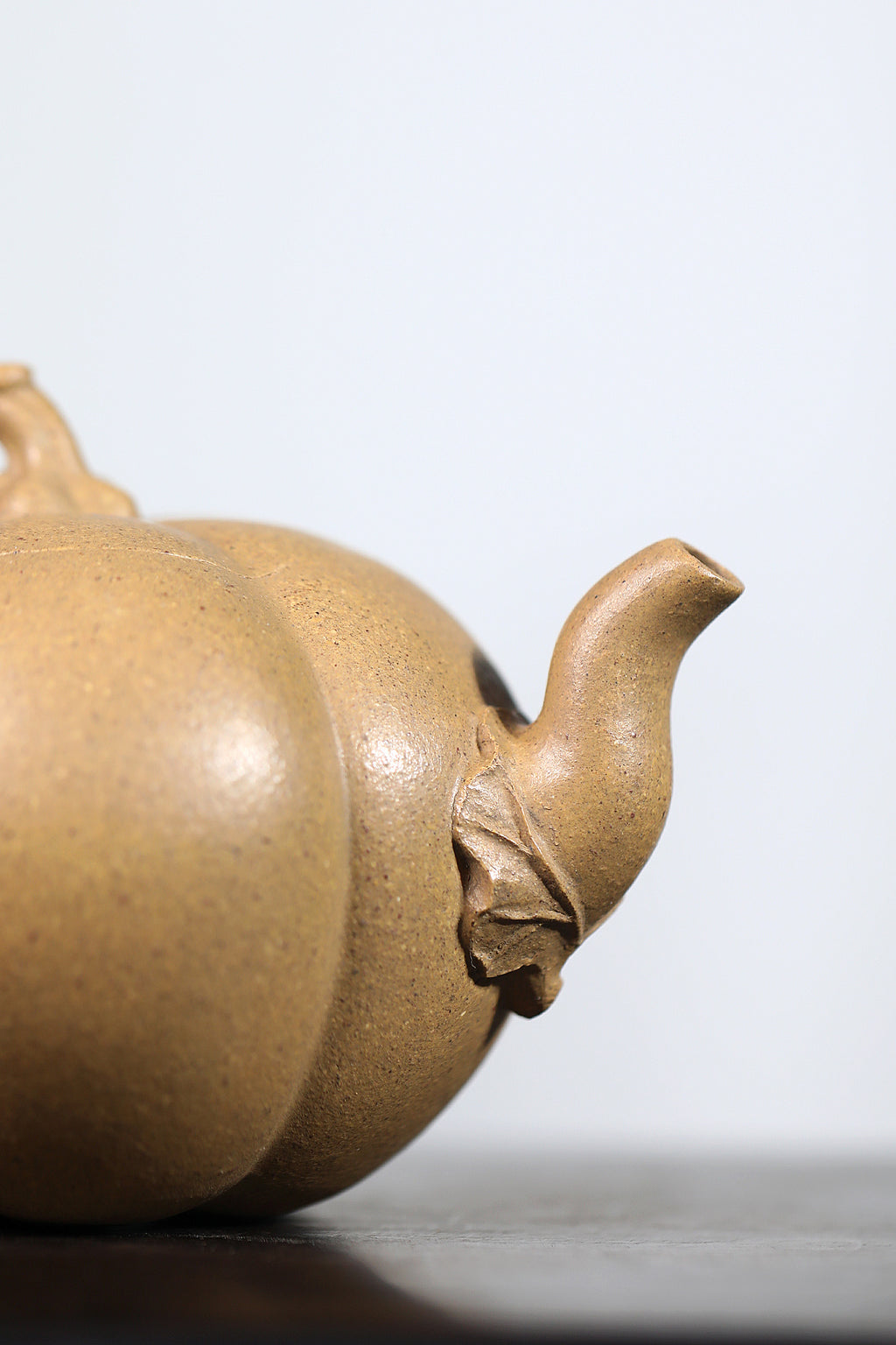 Jiang Rong's Daughter Inherited Flower Vessel | Jiang Yihua · Masterpiece of Intangible Cultural Heritage Purple Clay "Pumpkin Teapot" — Original Mine High-Quality Golden Section · 220cc — Master of Traditional Chinese Ceramic Art · Jiang Yihua Production - ZishaTeapotChina