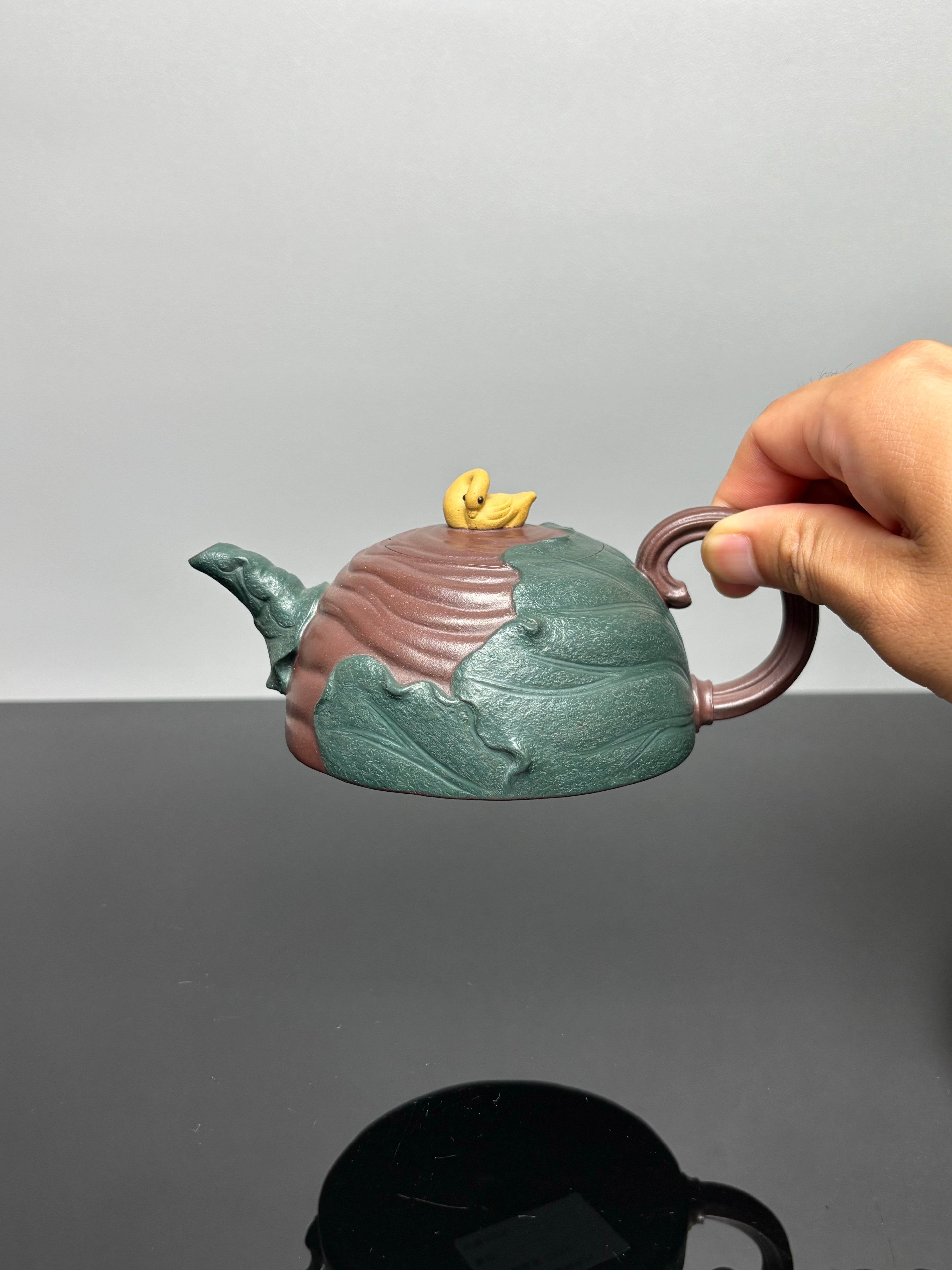 蒋艺华·非遗紫砂巅峰重器《春江水暖鸭先知壶》——原矿优质老紫泥·230cc ——中国传统陶瓷艺术大师·蒋艺华 制