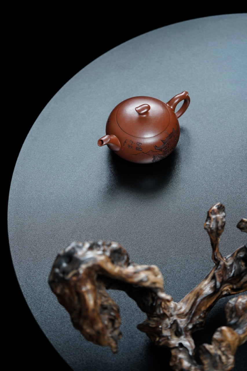 储立之大师传世典藏重器《四大名楼·凤鸣·黄鹤楼壶》——原矿优质赤金砂·220cc ——江苏省工艺美术大师·储立之 之作