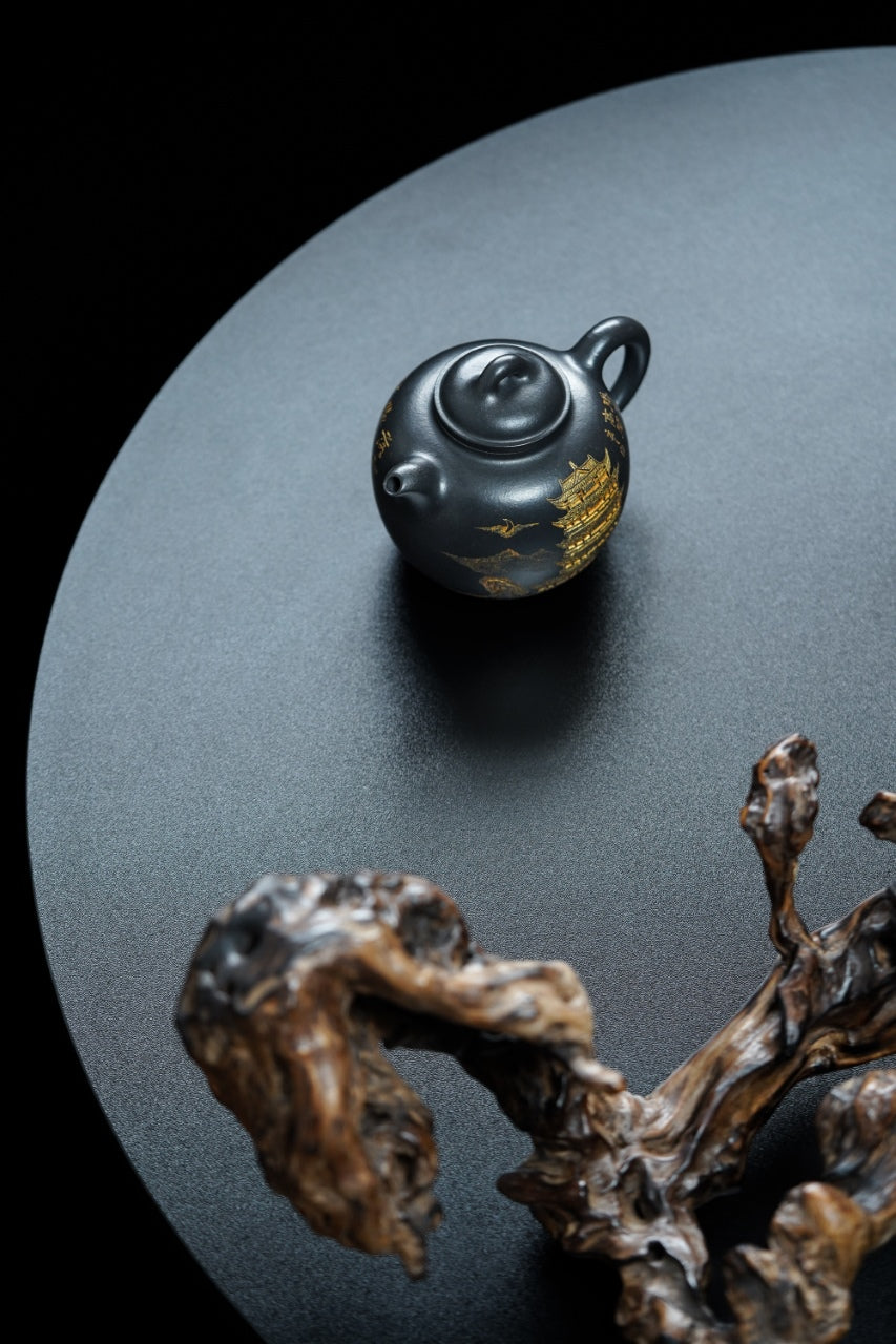 储立之大师传世典藏重器《四大名楼·高儒·腾王阁壶》——原矿优质 一厂特级黑料·300cc ——江苏省工艺美术大师·储立之 之作