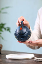 《鱼跃龙门》 国家级高级工艺美术师 蒋亚平 原矿墨绿泥，310cc