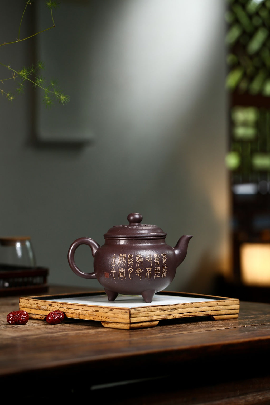 《大彬如意》 作者：高建中 研究员级高级工艺美术师&nbsp; 正高级工艺美术师 正高级乡村振兴技艺师 原矿金砂老紫泥（颗粒感足，好泡养！！），400cc，菱形14孔出水