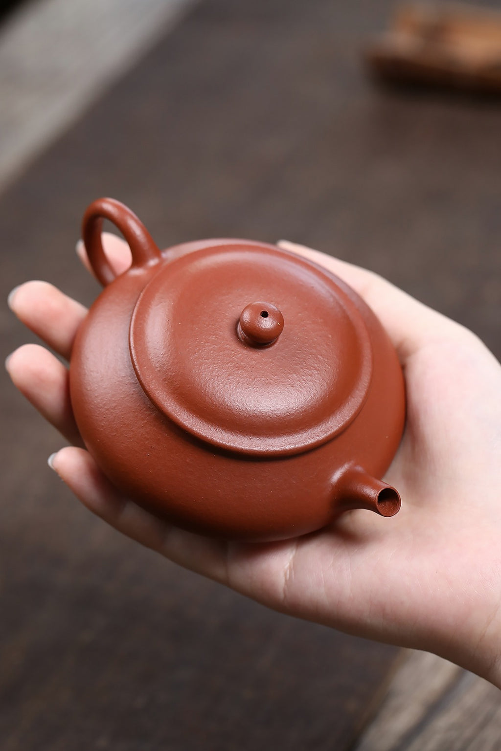 《明炉》 国家级工艺美术师 鲍玉华 原矿本山朱泥，120cc，内推球孔出水 - ZishaTeapotChina