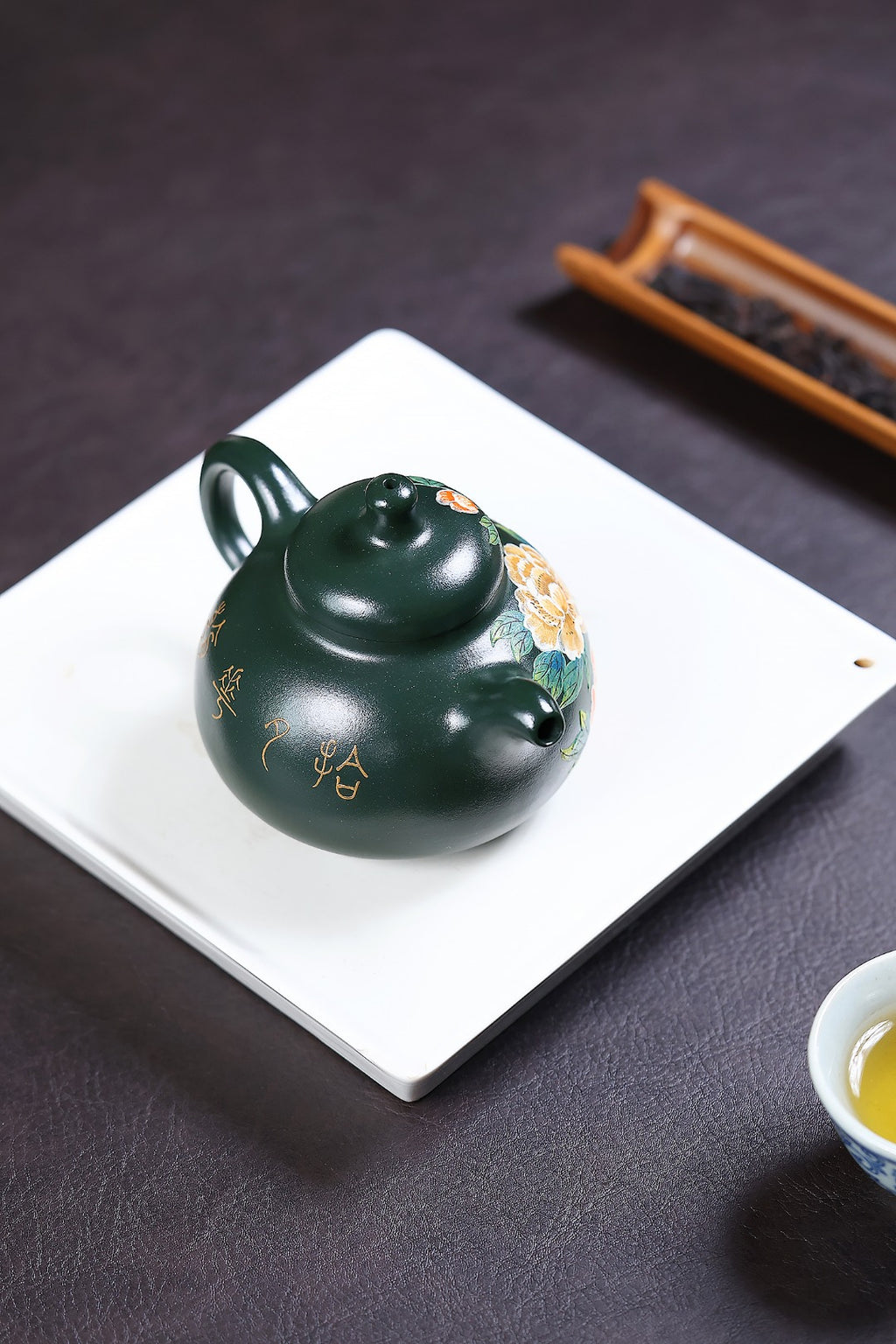 "Ruding" National-level Arts and Crafts Master Bao Yuhua Decoration: Li Wei (Jiangsu Province Ceramic Art Master, Senior Title) - ZishaTeapotChina