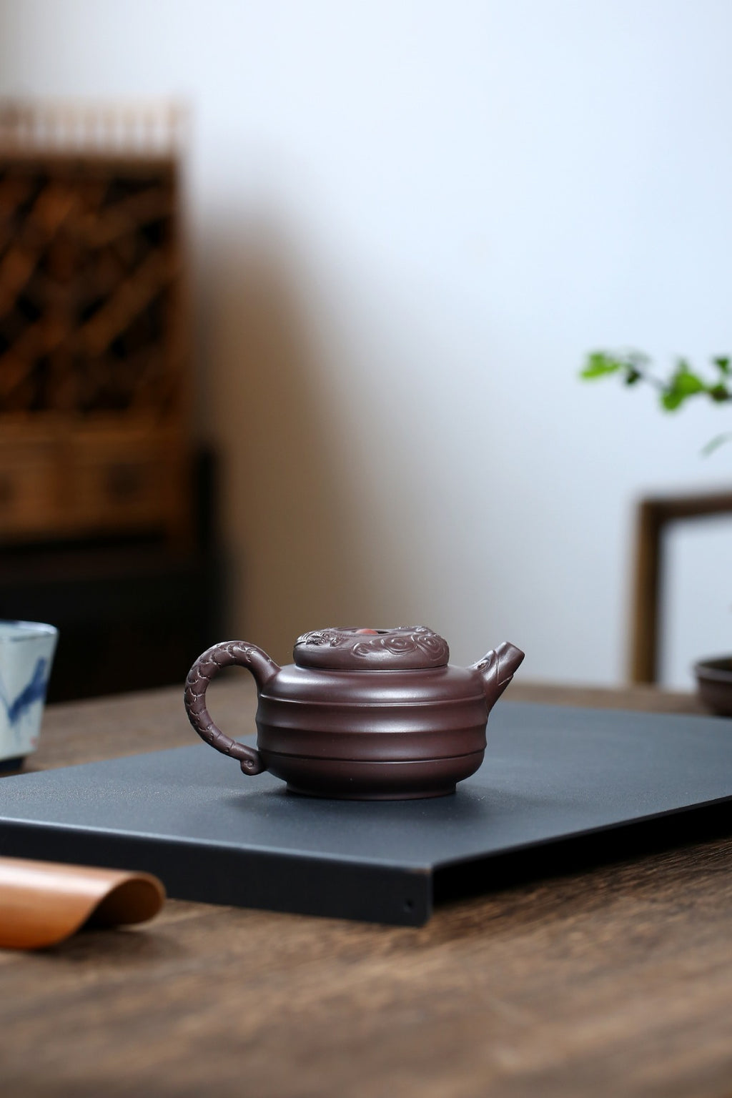 《龙珠壶》 国家级工艺美术师 鲍玉华 原矿深井老紫泥，170cc
