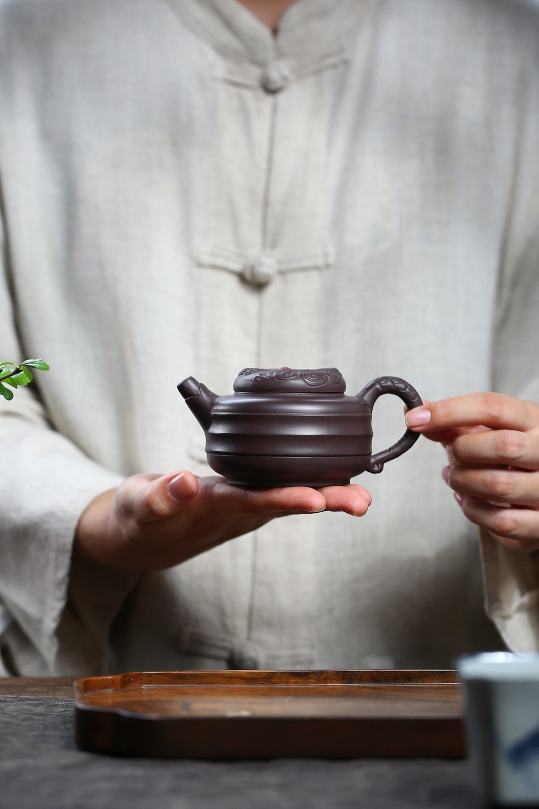 《龙珠壶》 国家级工艺美术师 鲍玉华 原矿深井老紫泥，170cc