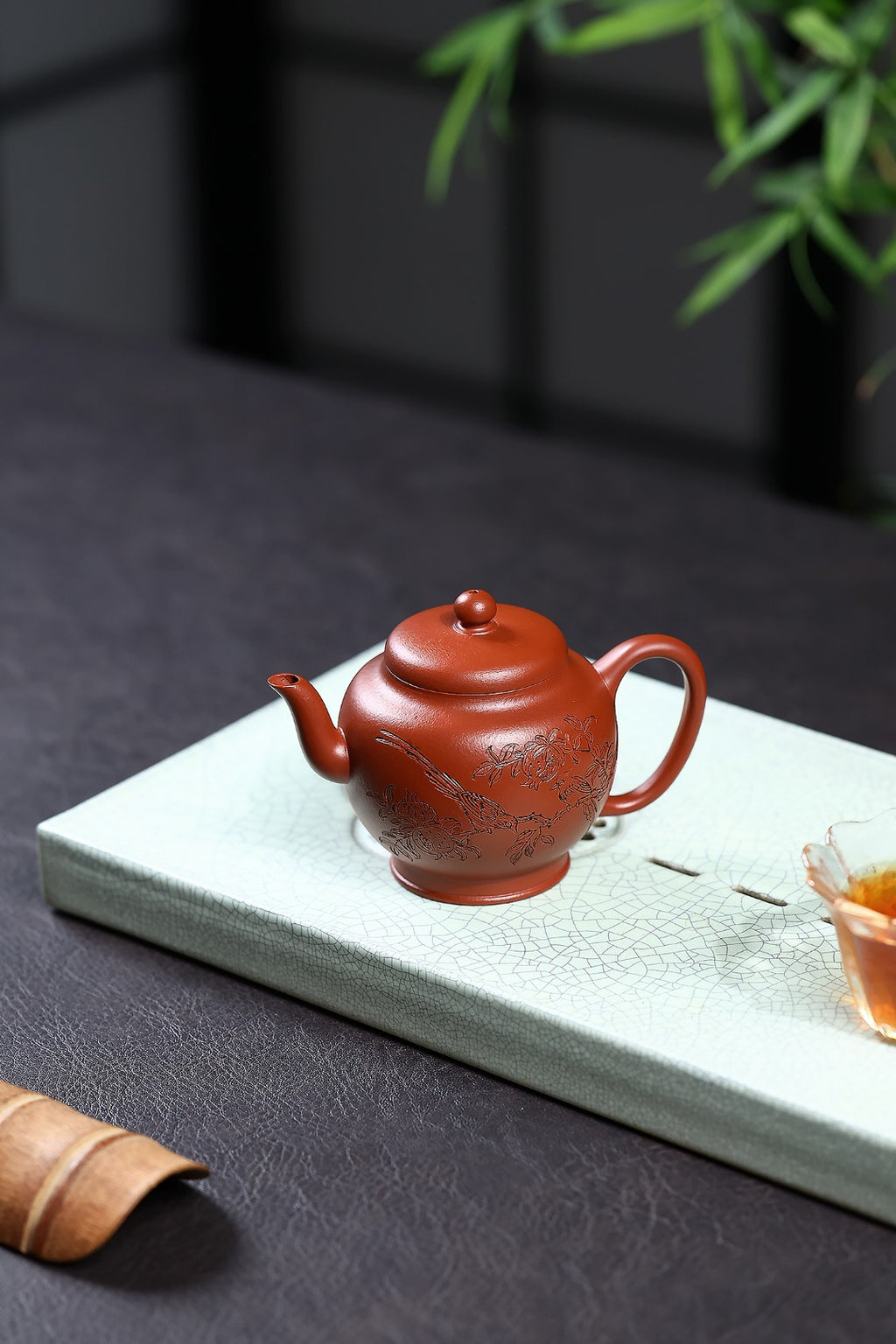 《南洲高仕》 国家级工艺美术师 鲍玉华 装饰：李玮（江苏省陶瓷艺术大师，正高）