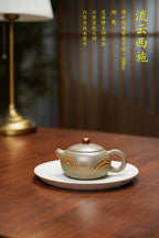 范泽锋高徒·邱爽紫砂潜力重器《流云西施壶》是您礼藏皆宜的高端艺术品👍  ——原矿优质蟹壳青段·200cc ——江苏省级大师·邱爽 亲制