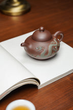 紫砂慕古·老味足《龙行天下》全手工“彩龙”堆塑，极具收藏价值·孤品重器！ ——原矿优质老紫泥·370cc ——工艺美术师·陈老师