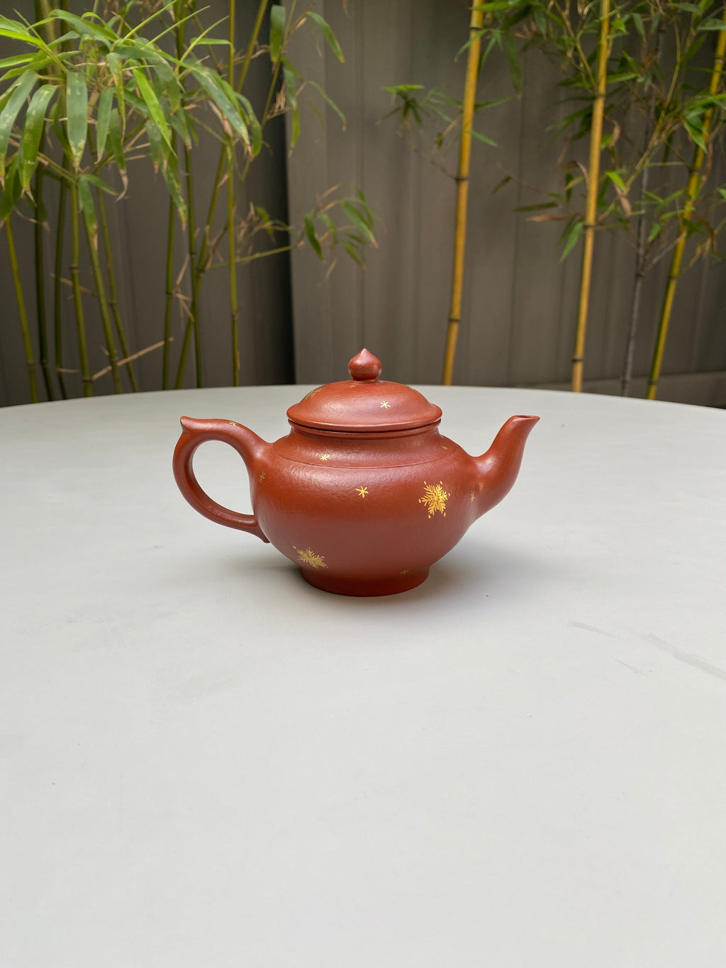 宜兴紫砂：原矿好工好料系列【笑樱壶】珍藏精品佳作！  ——原矿优质朱泥·230cc ——紫砂艺术名家·杨建
