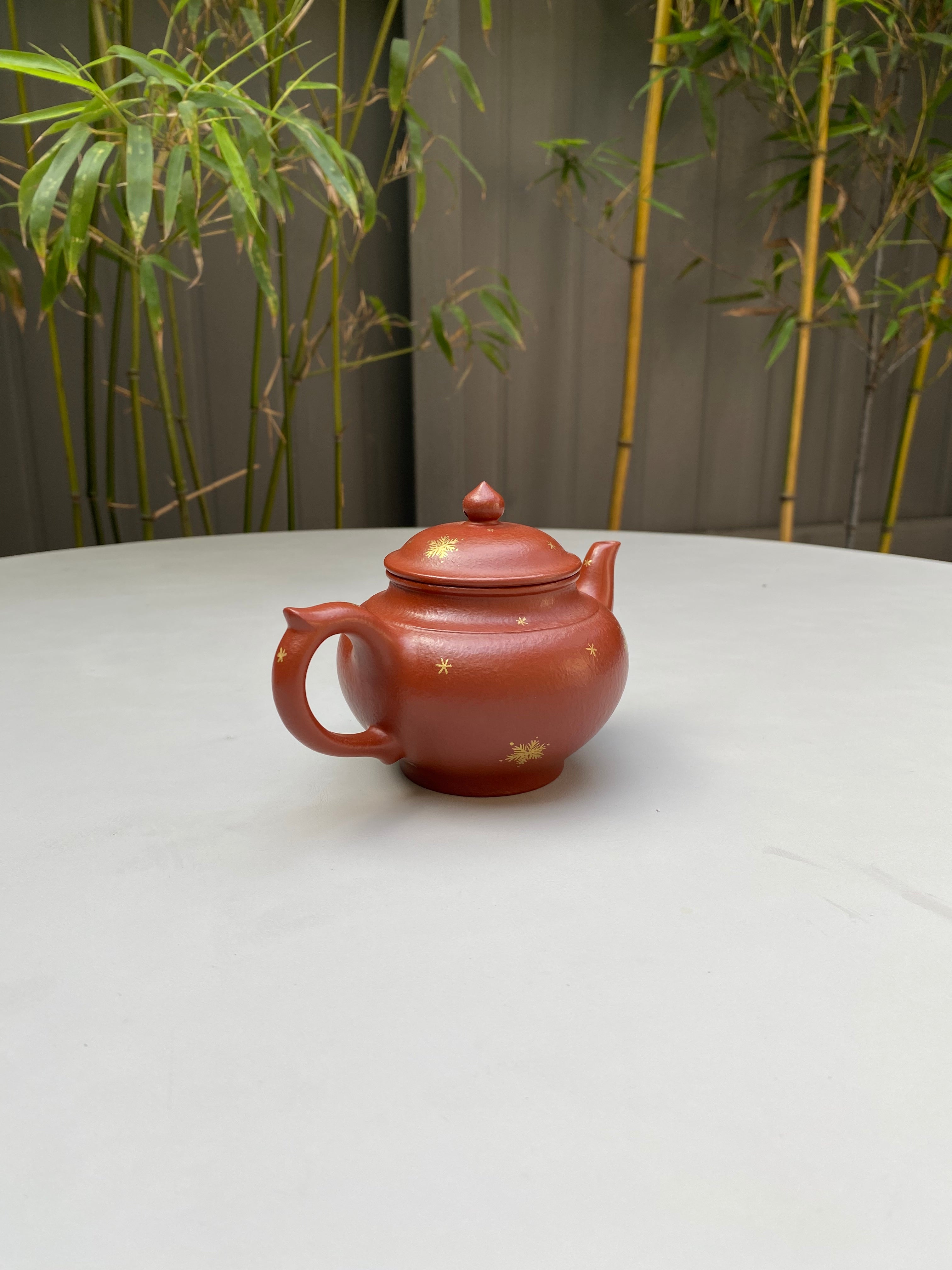 宜兴紫砂：原矿好工好料系列【笑樱壶】珍藏精品佳作！  ——原矿优质朱泥·230cc ——紫砂艺术名家·杨建