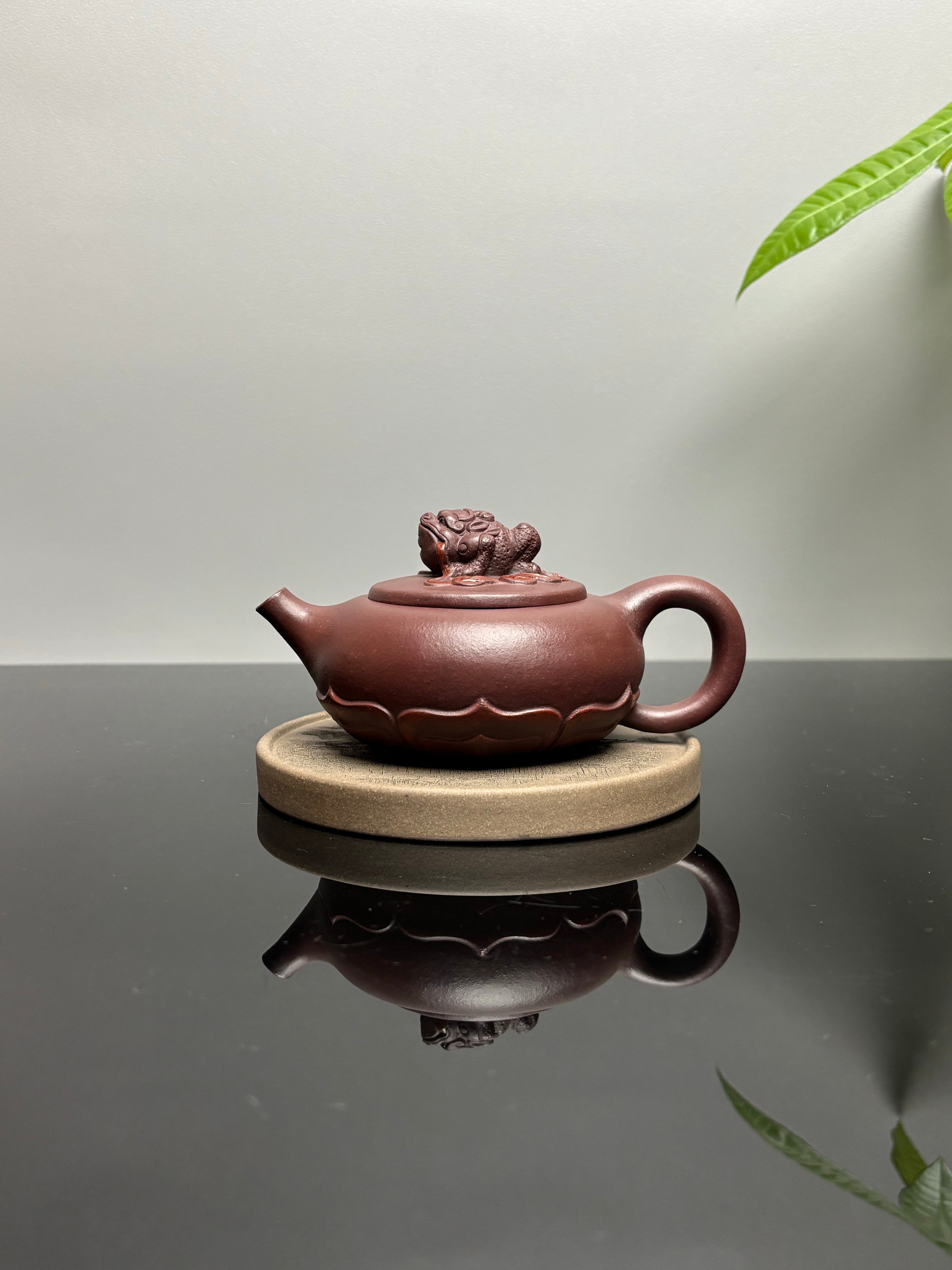 专注原创紫砂三十年【八方来财】高性价比精品，限时福利价💰 ——原矿优质紫泥·160cc ——原创紫砂手艺人·朱红景