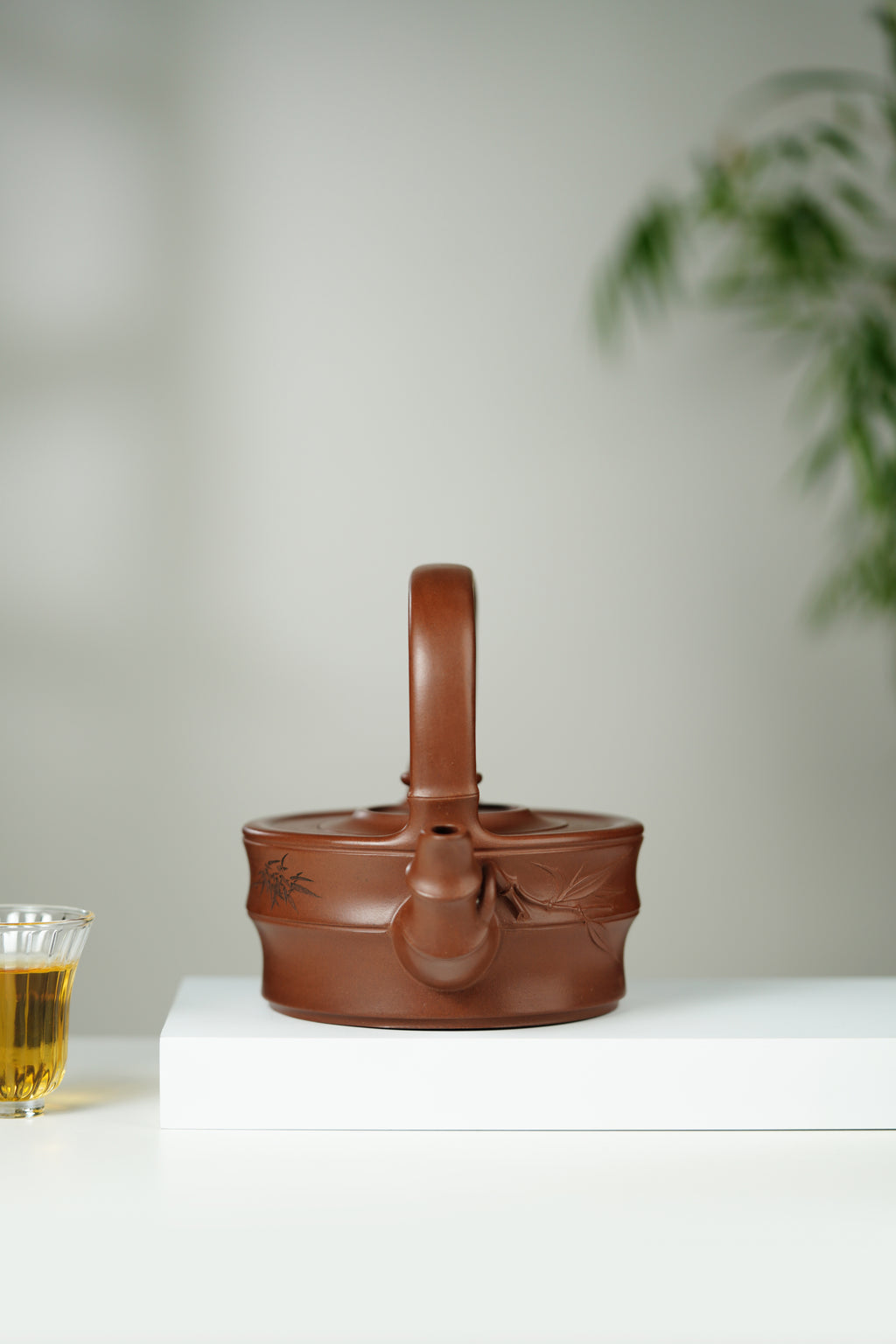 范大生嫡脉｜范秀芳制 范伟群装饰｜双省大师联诀紫砂臻品《竹段提梁壶》传世收藏·礼赠双绝重器！  ——原矿优质底槽清·500cc