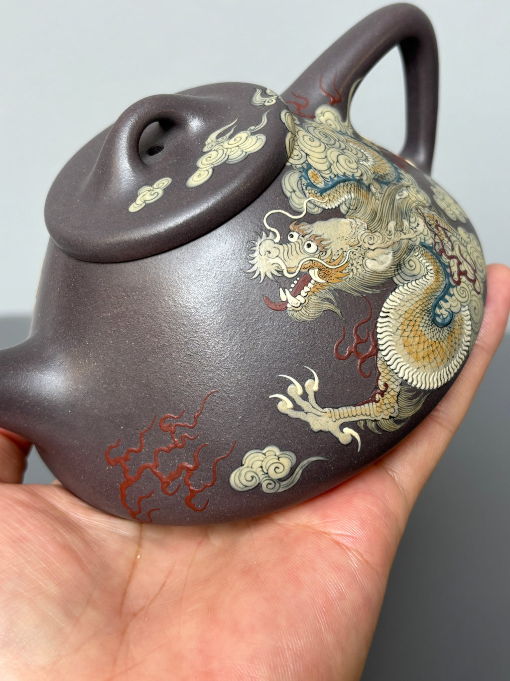 金强泥绘 礼藏巅峰｜子冶石瓢壶｜杜益君全手工制·李金强巧夺天工泥绘｜双师合璧·极具收藏传世·潜力孤品重器👍  ——原矿优质天青泥·330cc