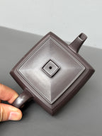 耿浩方器 礼藏双绝｜紫砂界80后方器巨匠巅峰臻品《四方雅玉壶》甄选原矿优质纯老紫泥·230cc，料工合一、品质顶级