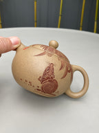 杨喜雨大师顶流臻品《西施壶》鼠兆丰年，形神兼备·礼藏双宜·传世重器！  ——原矿优质段泥·330cc ——紫砂刻绘全能艺术名家·杨喜雨 亲工