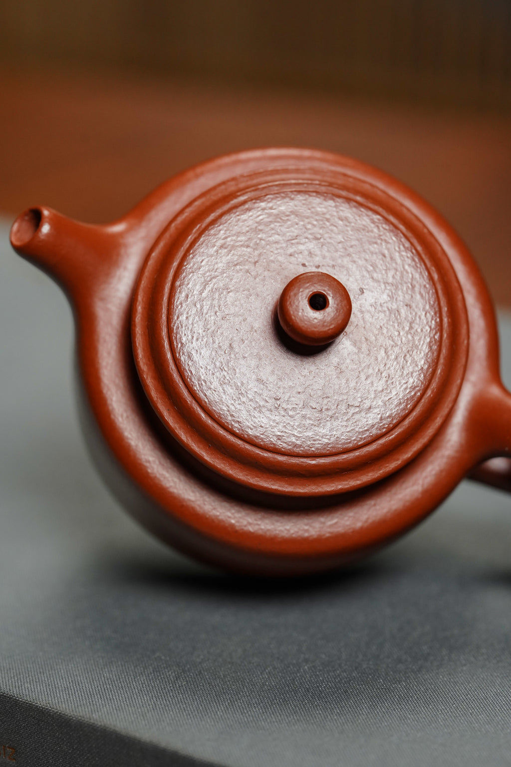 范泽锋高徒·邱爽紫砂潜力重器《德钟壶》是您礼藏皆宜的高端艺术品👍  ——原矿优质粗砂朱泥·110cc ——江苏省级大师·邱爽 亲制