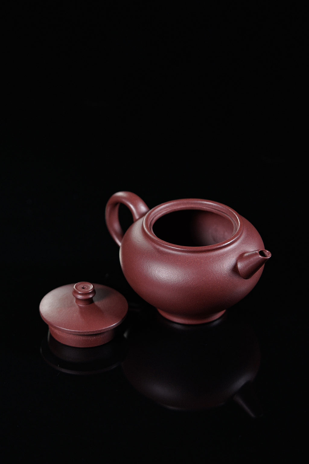 宜兴紫砂好料好工～精品实用器推荐《美人肩》 ——原矿优质底槽青·200cc ——紫砂陶艺家·王文娟