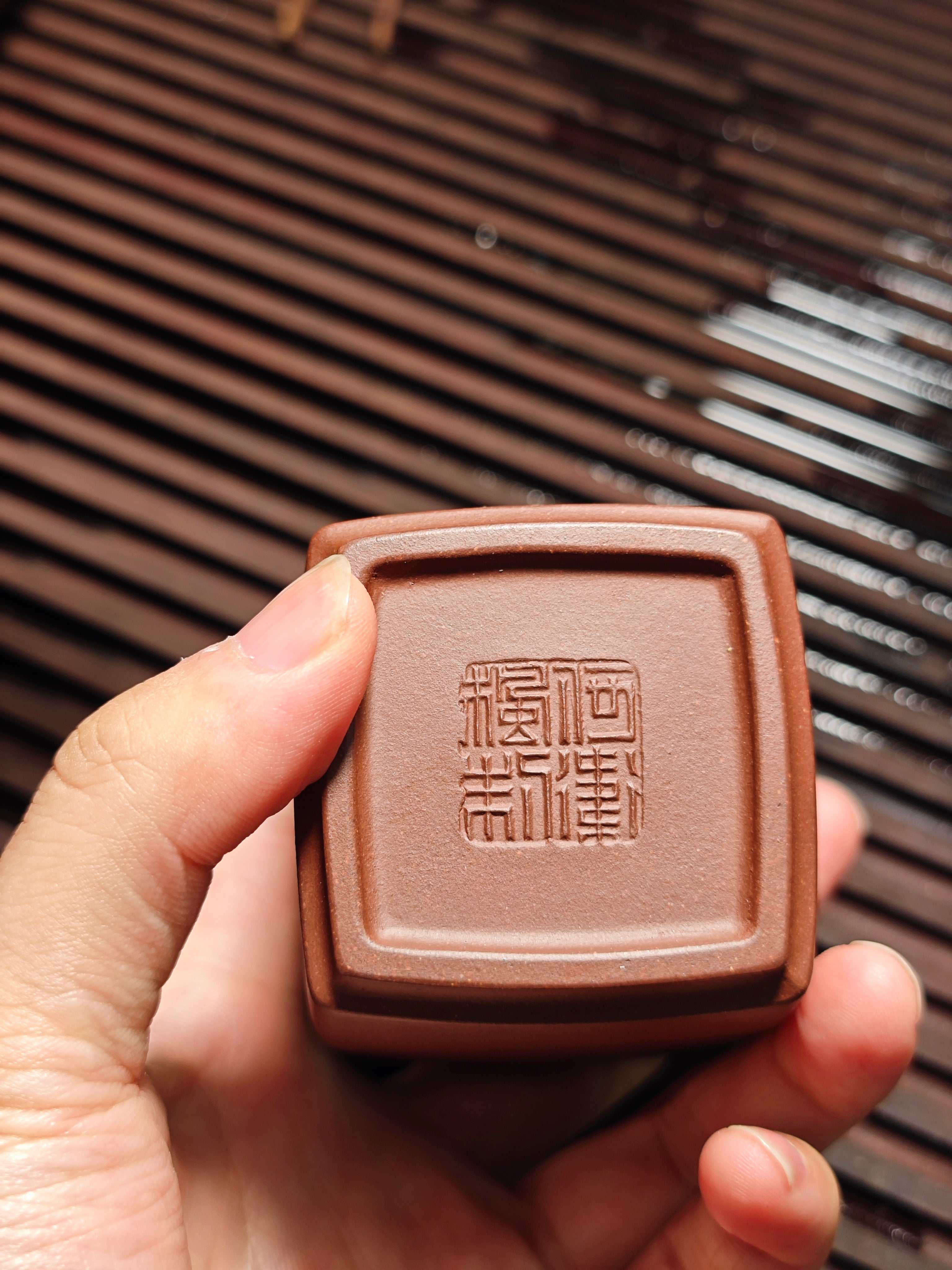 新品，何卫枫重器套组，云鼎四方，原矿优质底槽清·600cc，杯子180cc，一壶两杯两碟五件套！  【方器大师·何卫枫】
