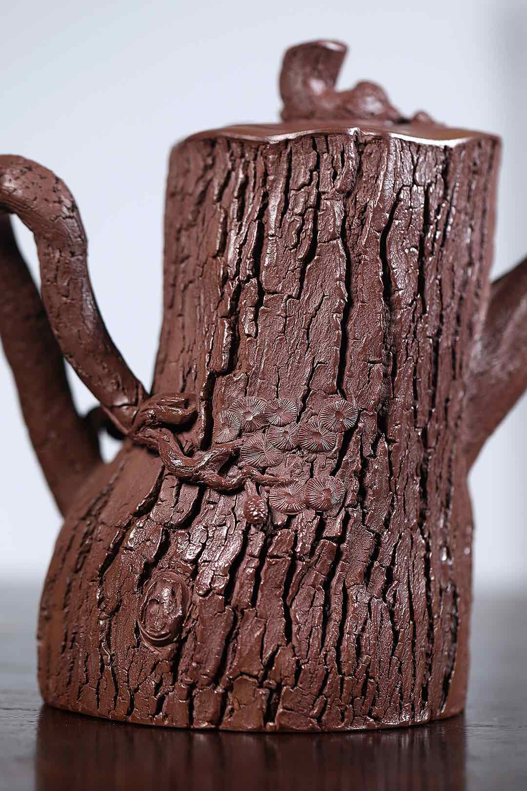 大藏家典藏孤品｜紫砂界的唯一·张娟全手工巅峰巨作《弯把松桩》传世收藏·礼赠顶级重器！ 原矿优质老紫泥·780cc