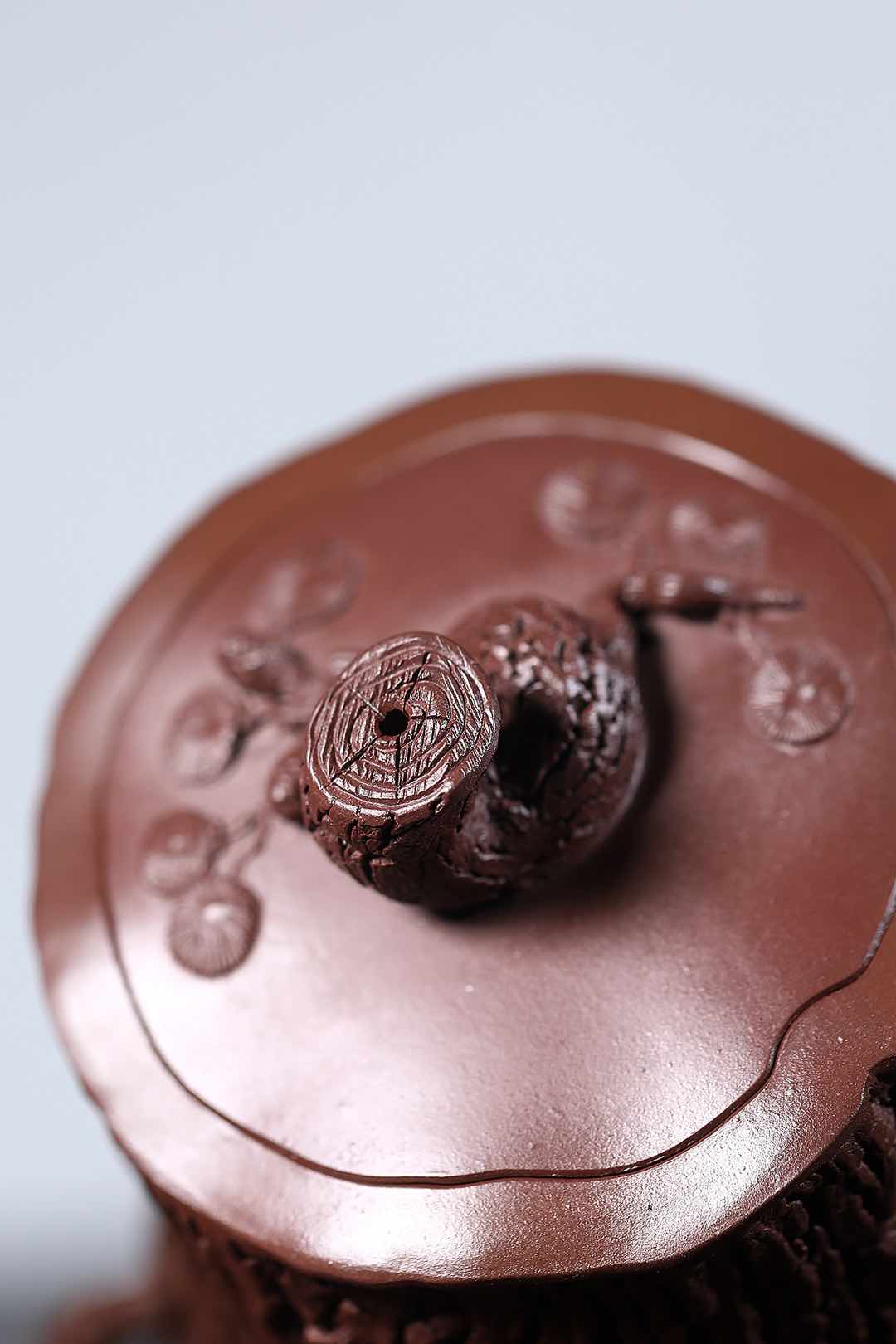 大藏家典藏孤品｜紫砂界的唯一·张娟全手工巅峰巨作《弯把松桩》传世收藏·礼赠顶级重器！ 原矿优质老紫泥·780cc