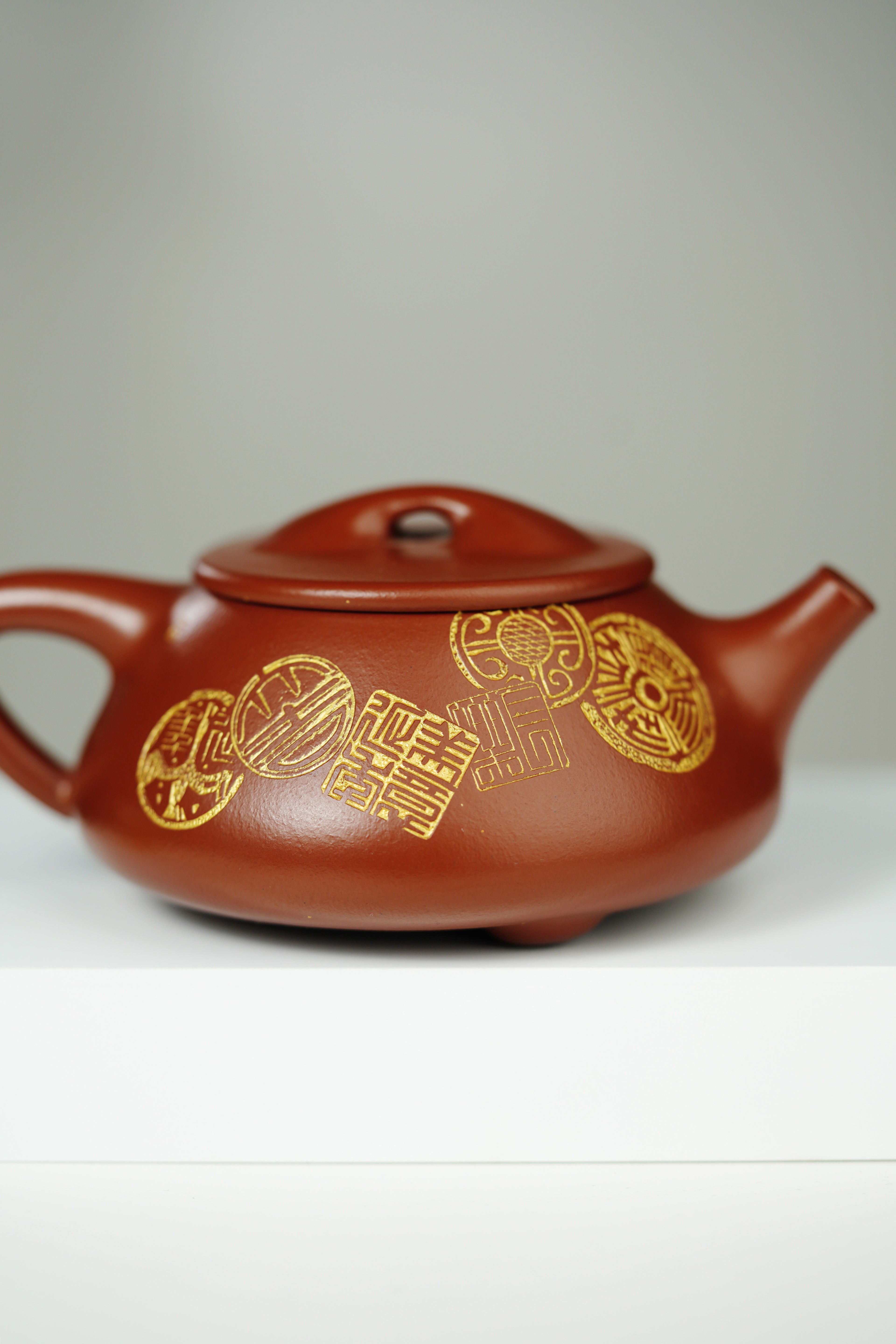 范大生嫡脉｜范秀芳制 范伟群装饰｜双省大师联诀紫砂臻品《满瓢壶》传世收藏·礼赠双绝重器！  ——原矿优质朱砂·260cc