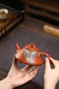 《子冶石瓢》青龙腾飞图，藏界臻选·礼藏双宜重器！  ——原矿优质金降坡泥·300cc ——高级工艺美术师·杜益君 亲制 ——紫砂泥绘艺术家·赵茗微 精绘