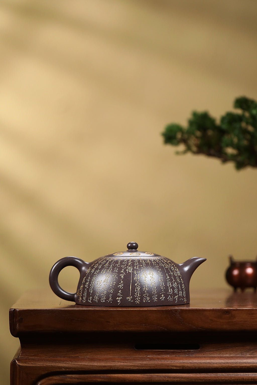 鄭求標大師｜心經至尊禪意珍品·大拍9萬+館藏+金獎【心經半月壺】禮藏傳世重器👍 ——原礦優質天青泥·320cc ——紫砂心經刻繪大師·鄭求標 恭刻 - ZishaTeapotChina