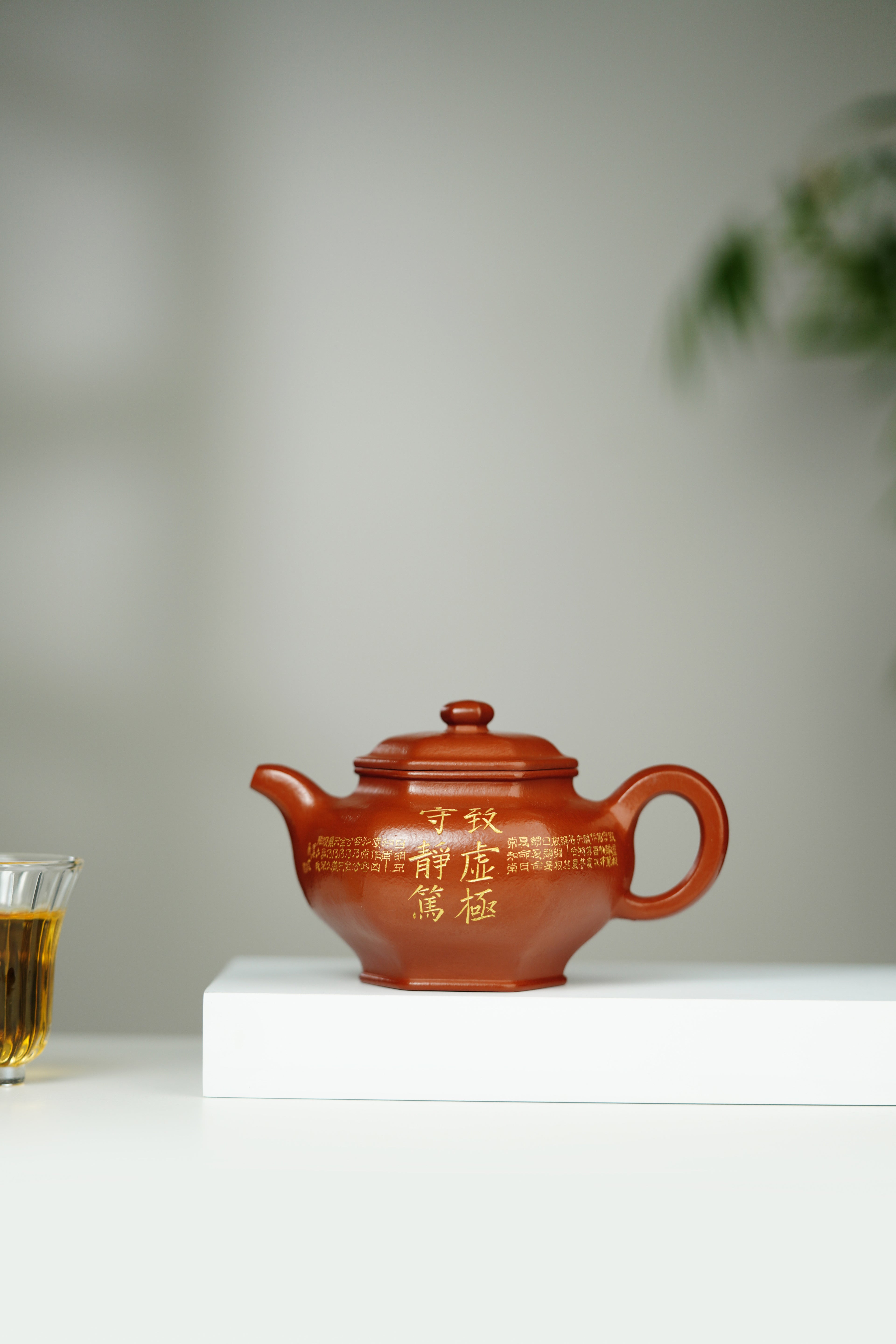 百年传承 紫砂世家｜大生壶第四代嫡传·省大师范秀芳臻品《六方掇只壶》传世收藏·礼赠双绝重器！  ——原矿优质朱砂·260cc