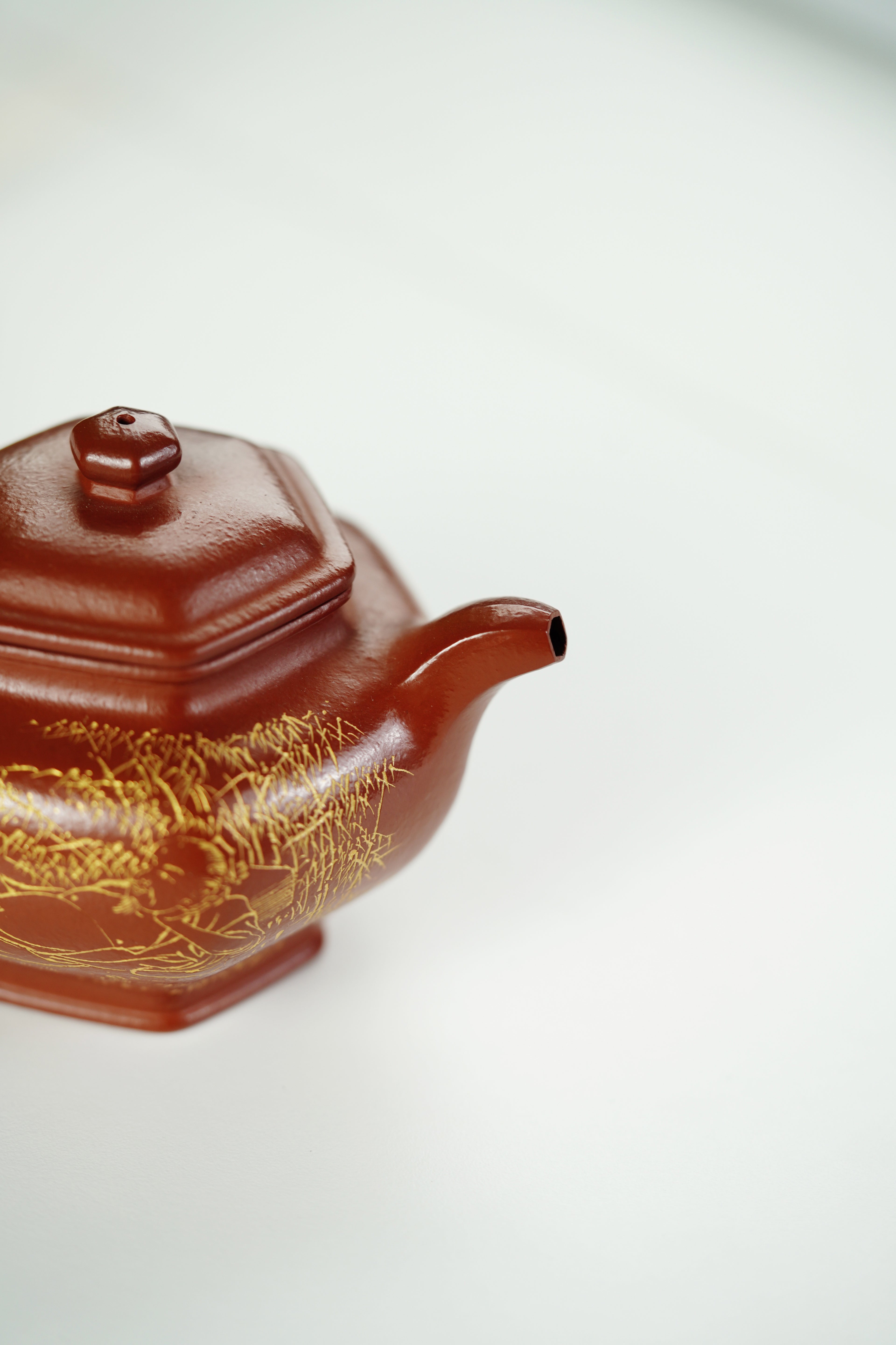 百年传承 紫砂世家｜大生壶第四代嫡传·省大师范秀芳臻品《六方掇只壶》传世收藏·礼赠双绝重器！  ——原矿优质朱砂·260cc