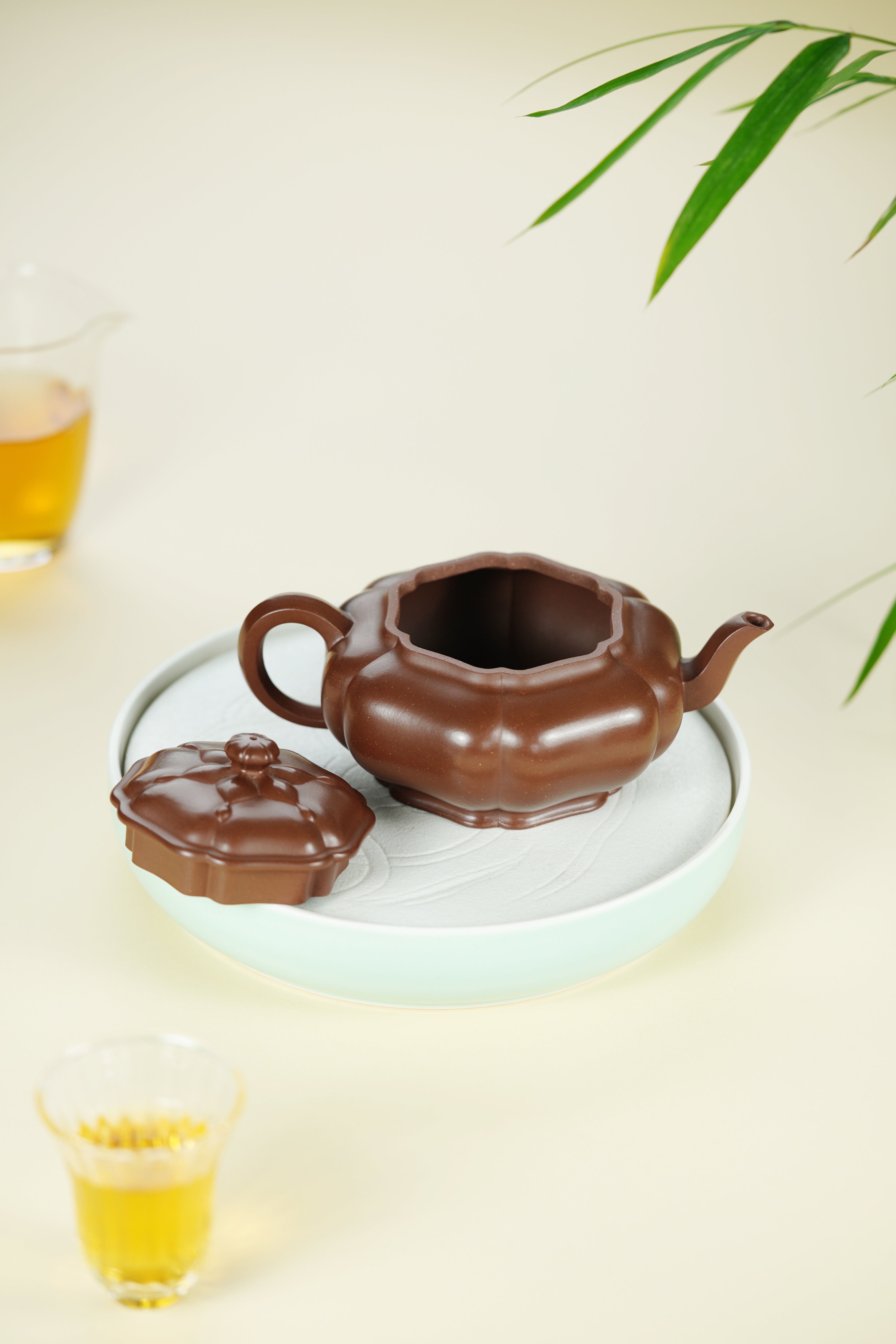 范大生嫡脉｜范秀芳制 范伟群装饰｜双省大师联诀紫砂臻品《繁花壶》传世收藏·礼赠双绝重器！  ——原矿优质底槽清·350cc