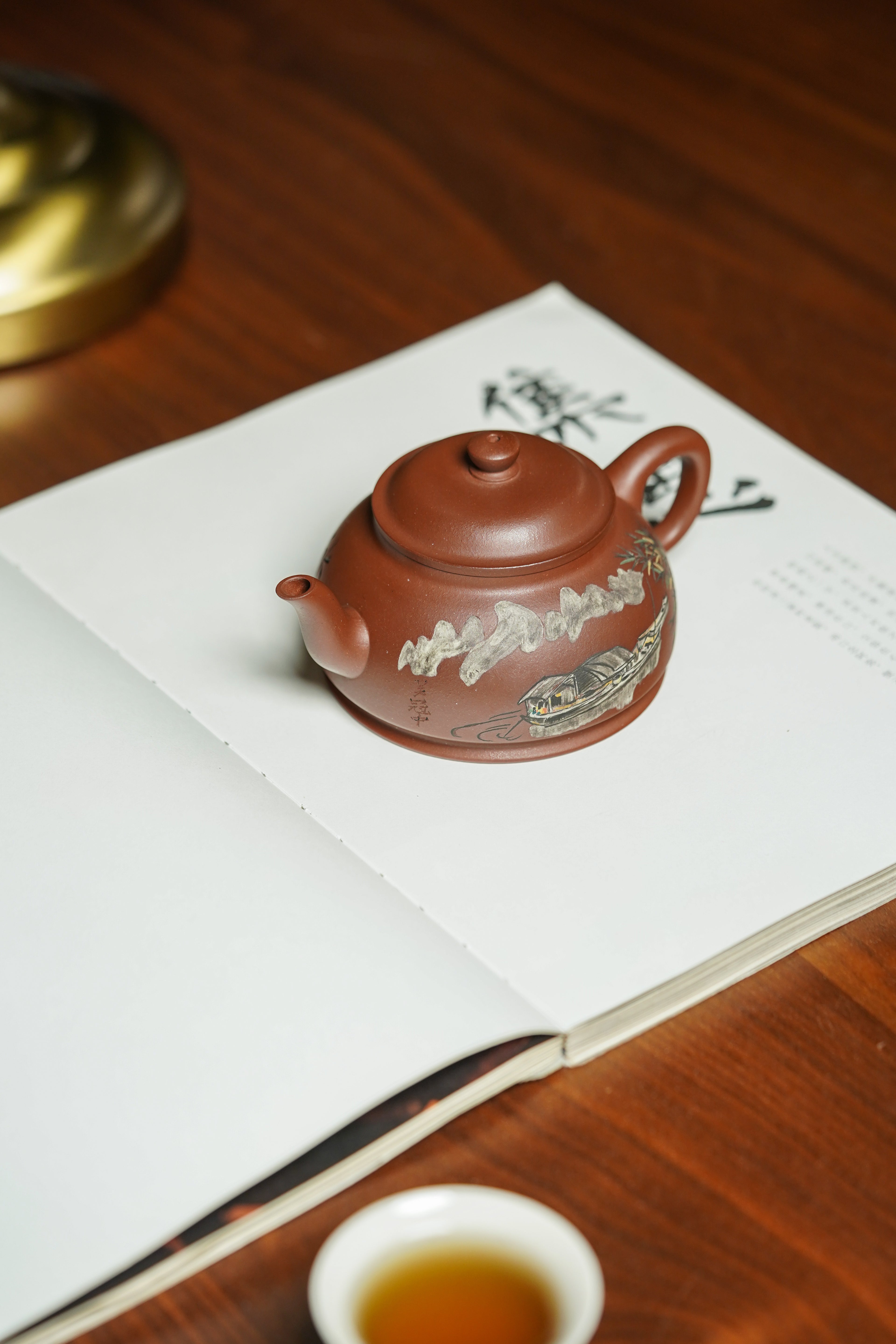 👏双璧齐辉·收藏界王炸重器👍吴冠中～李昌鸿双大师联名限量款《虚怀壶》藏家私藏级福利·高端礼赠顶配之选！  ——原矿优质陈腐清水泥·195cc