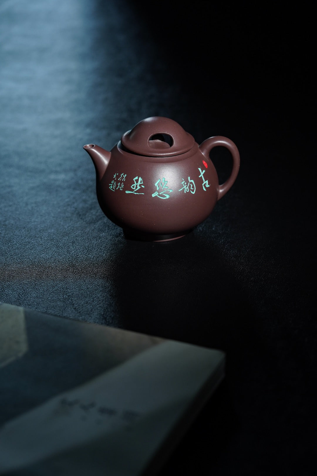 国大师 顾绍培➕省大师 储立之合作限量款✨中国陶瓷艺术终身成就奖重器【埙韵壶】是您礼藏双宜之选的高端艺术品!  ——原矿极品紫茄泥·240cc