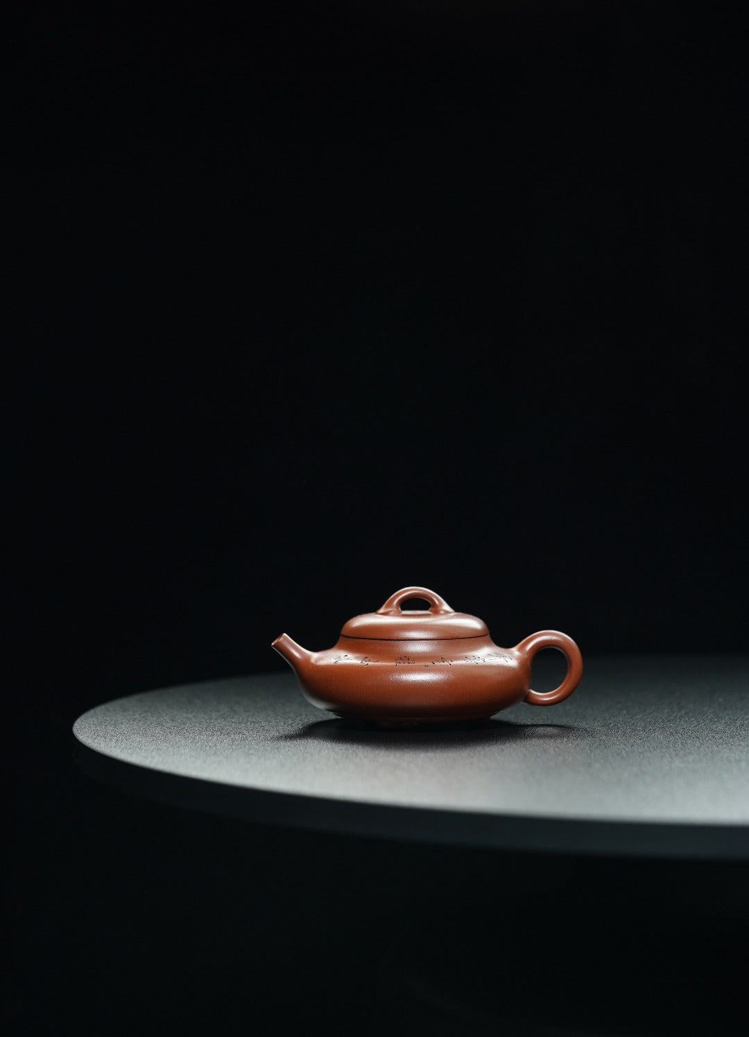 立之紫砂 礼藏至尊｜储立之大师传世典藏重器《葫芦瓢》是礼藏双宜首选的高端艺术品！  ——原矿优质 赤金砂·180cc ——江苏省工艺美术大师·储立之 之作