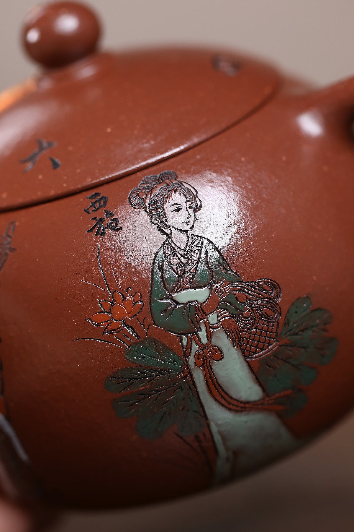 《储老师经典版面——四大美女》 东盟紫砂行业领军人物新作【四大美女西施】   🎉🎉🎉 _____陶刻圣手—国礼艺术家(高级)（储国峰）    _____东盟紫砂行业领军人物 _____国家级高级工艺美术师 _____原矿底槽清 260cc