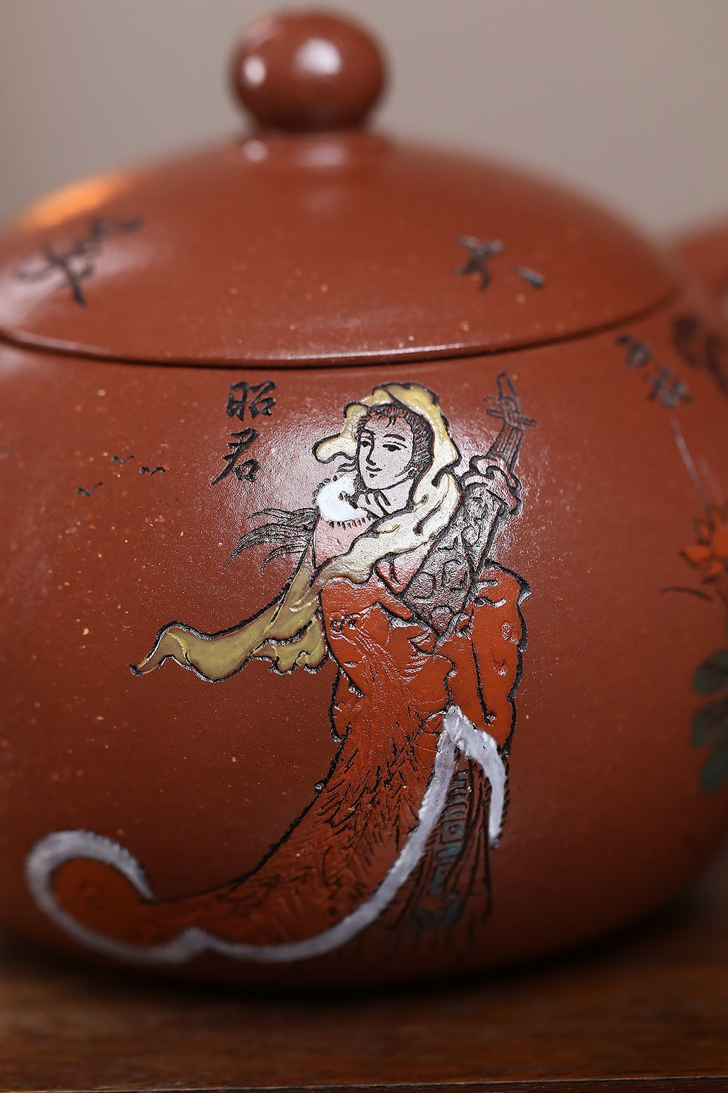 《储老师经典版面——四大美女》 东盟紫砂行业领军人物新作【四大美女西施】   🎉🎉🎉 _____陶刻圣手—国礼艺术家(高级)（储国峰）    _____东盟紫砂行业领军人物 _____国家级高级工艺美术师 _____原矿底槽清 260cc