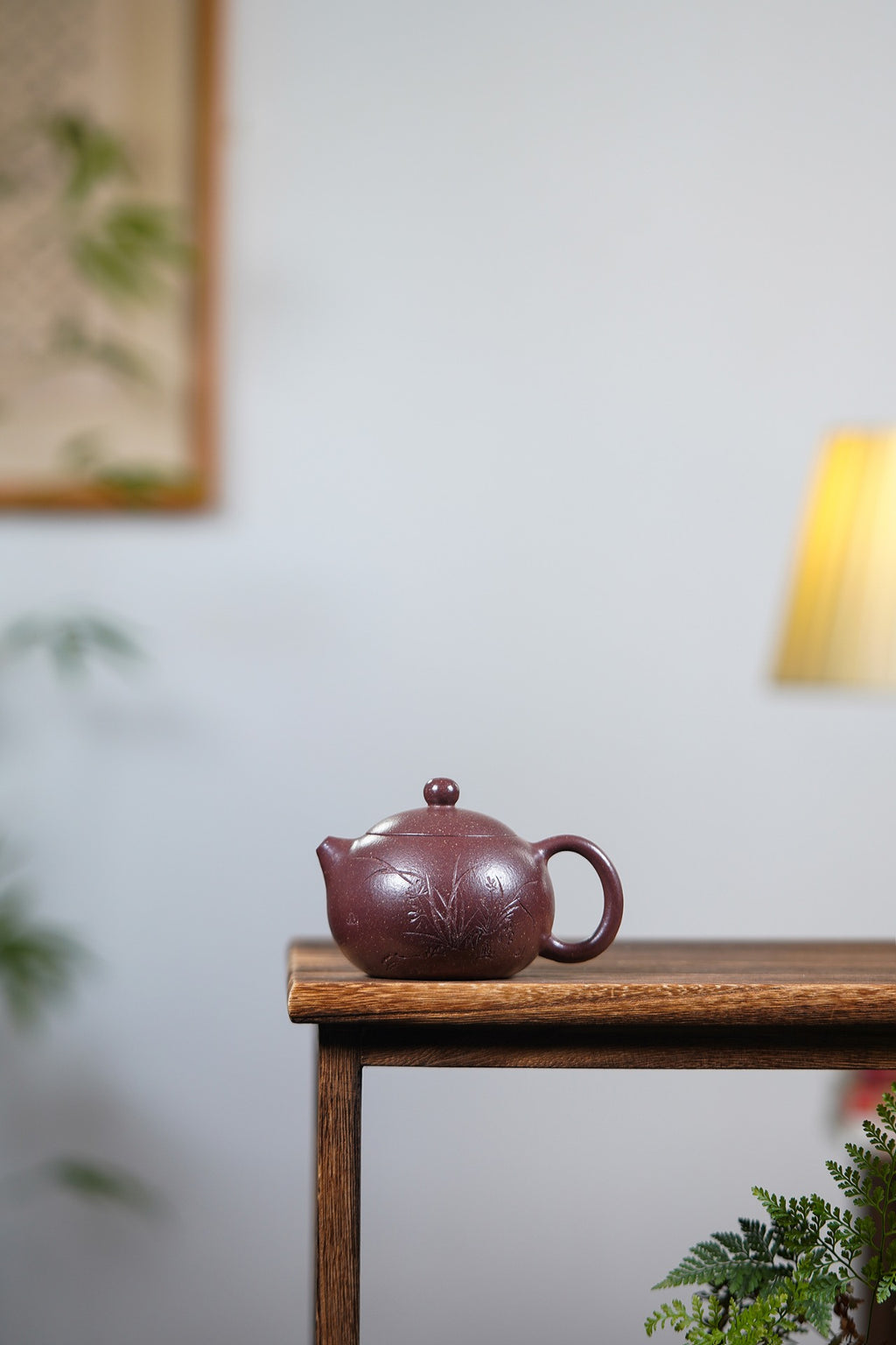 壶名：涧兰幽芬（西施） 作者：韩慧琴 泥料：紫玉金沙 容量：230cc