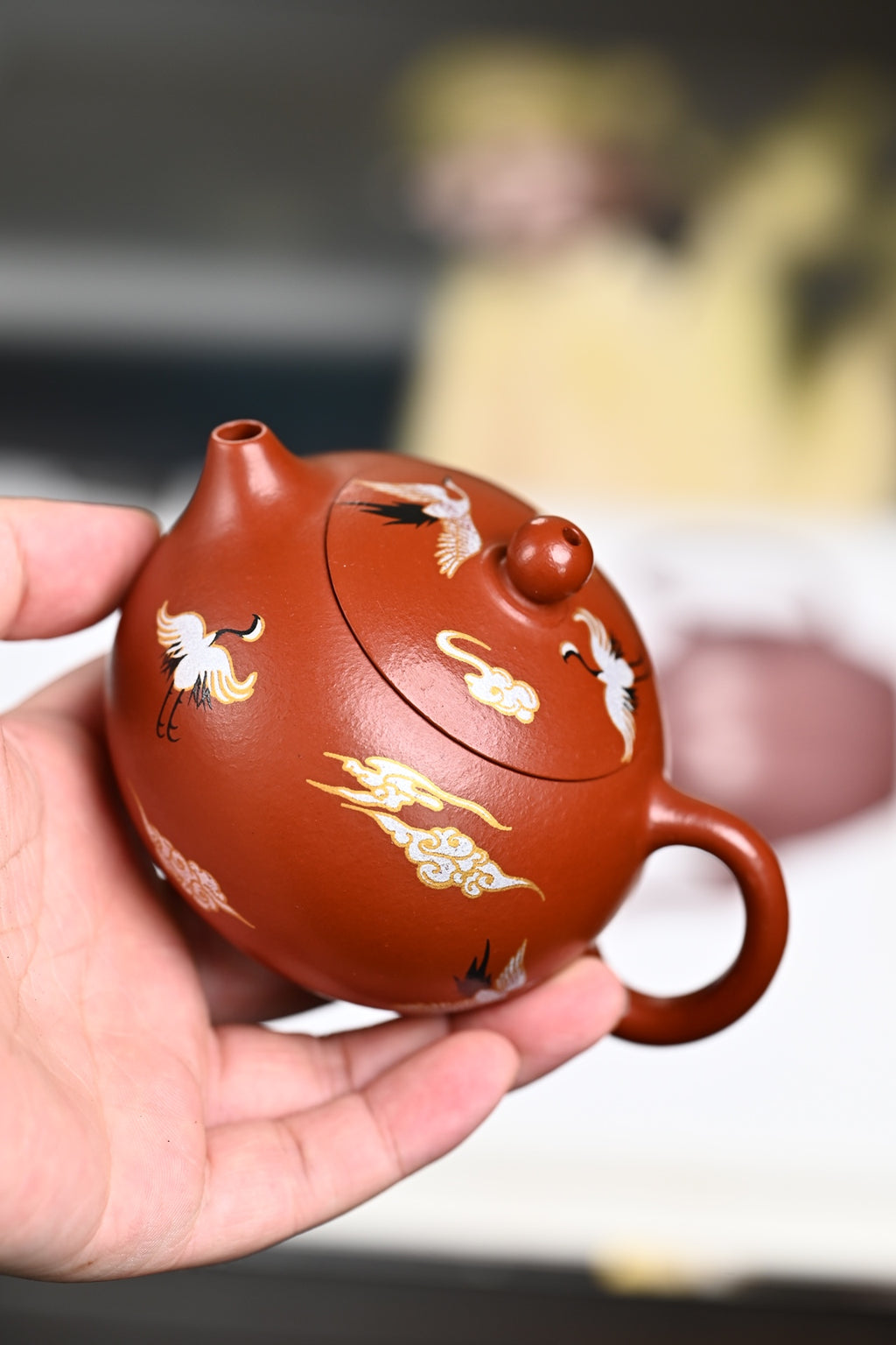 『西施』金银装饰 极品皱皮朱泥·容量130cc·9孔出水·孙建芳（国家级工艺美术师）