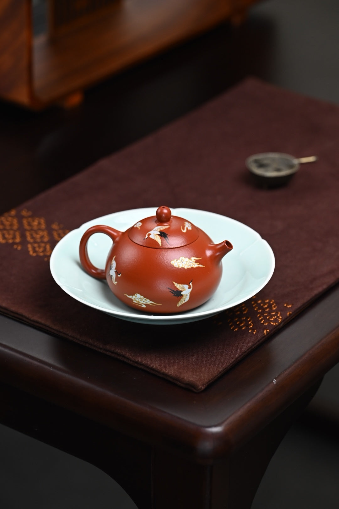 『豆蔻·西施』金银装饰 极品皱皮朱泥·容量160cc·9孔出水·内推·孙建芳（国家级工艺美术师）