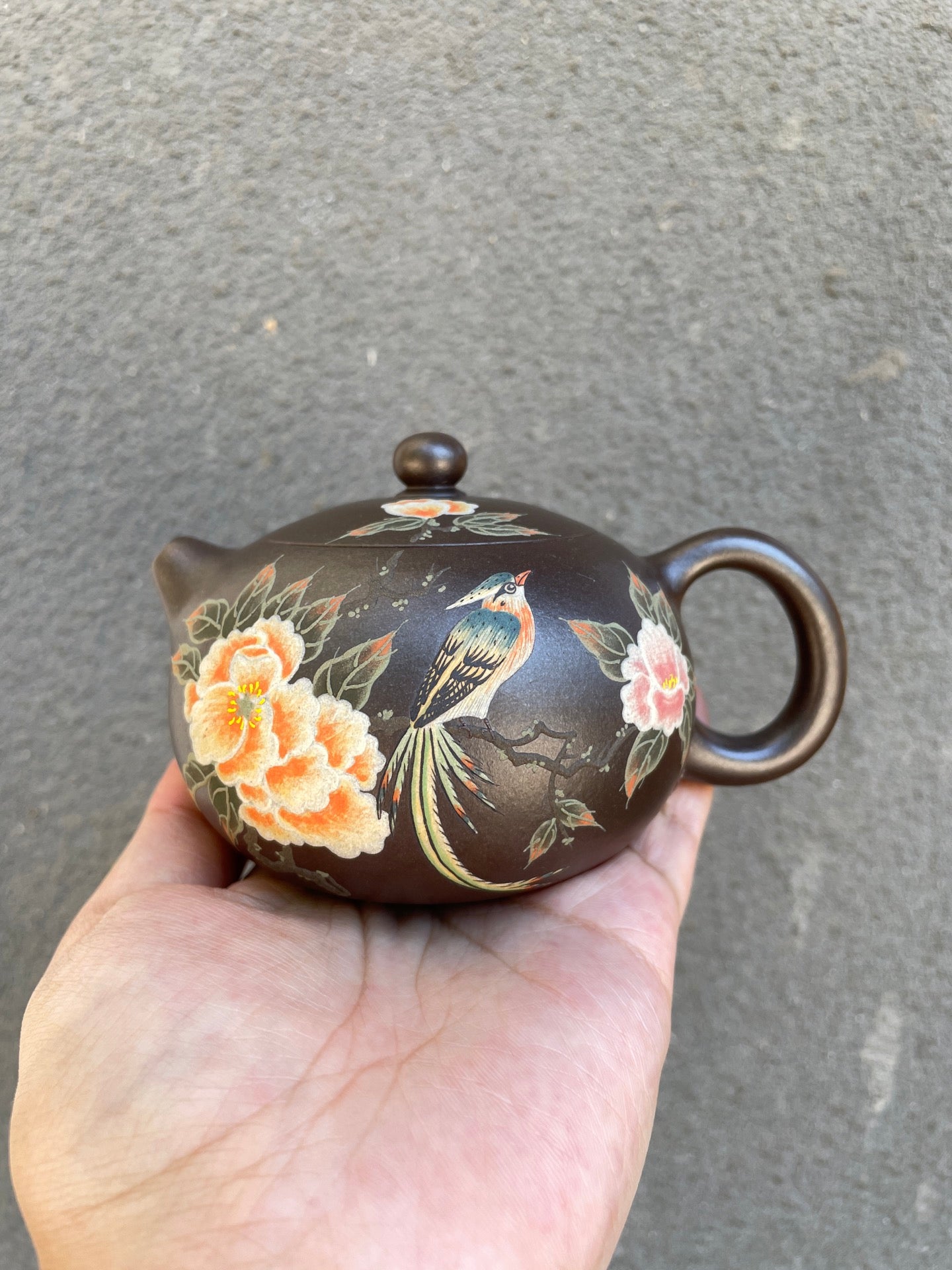 【品名】西施【容量】200CC【泥料】原矿大红袍柴烧【作者】杨军保～国家级工艺美术师。