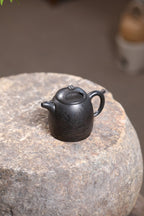 "Ruyi Qin Quan" Xu Xiaokui, born in 1935, 92 years old, a veteran of purple clay, with 77 years of experience!! Original mine Xu's old kiln light ink clear sand, 190cc - ZishaTeapotChina
