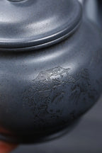 《诗佛掇只》 王敏（正高级工艺美术师） 装饰：李玮（江苏省陶瓷艺术大师，正高）