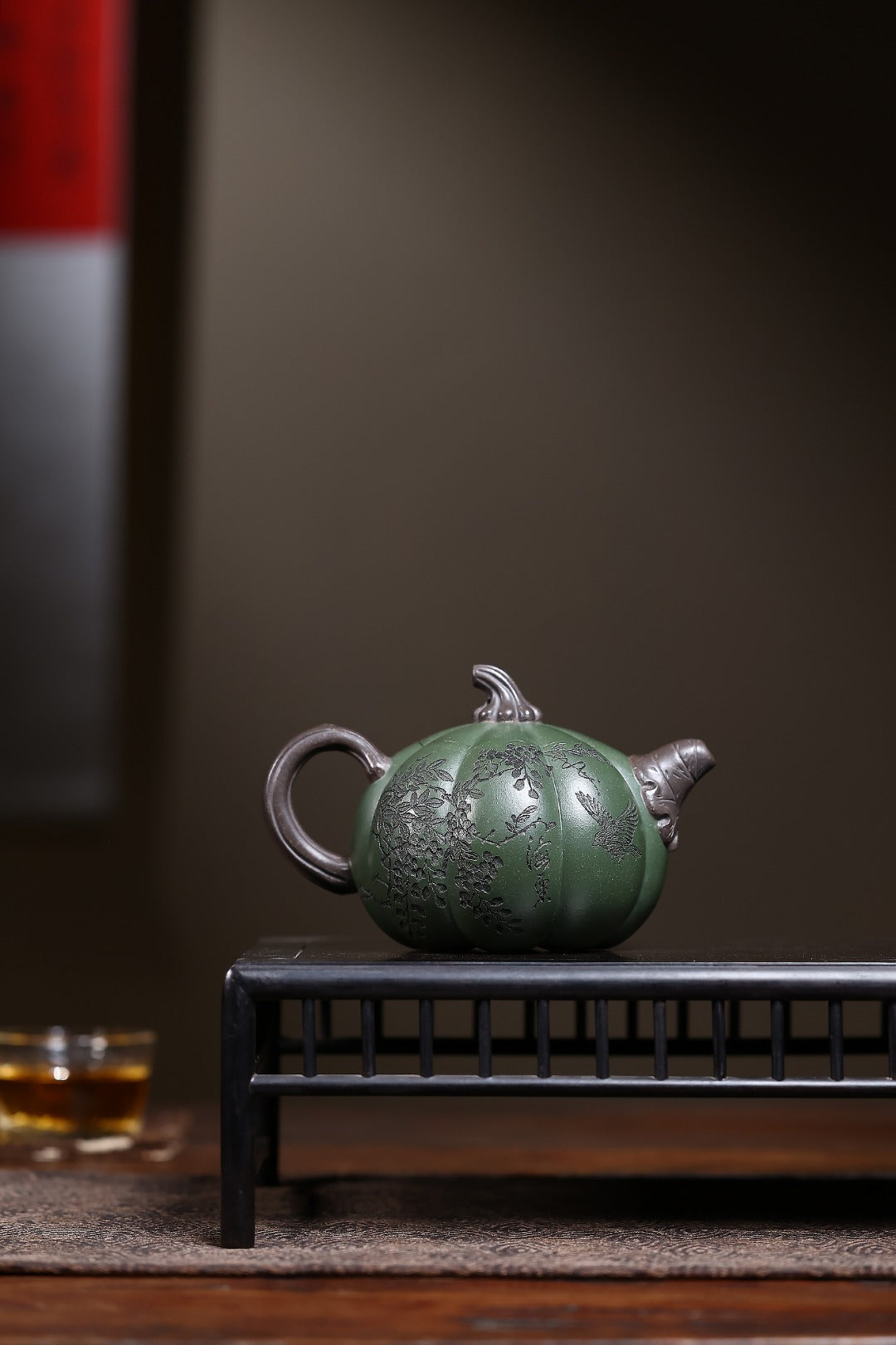 《南瓜壶》 国家级工艺美术师 鲍玉华 原矿家藏老绿泥，280cc，并列10孔出水
