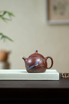 《茄瓜》 国家级工艺美术师 鲍玉华 装饰：李玮（江苏省陶瓷艺术大师，正高）原矿家藏老紫泥，150cc，内推球孔出水